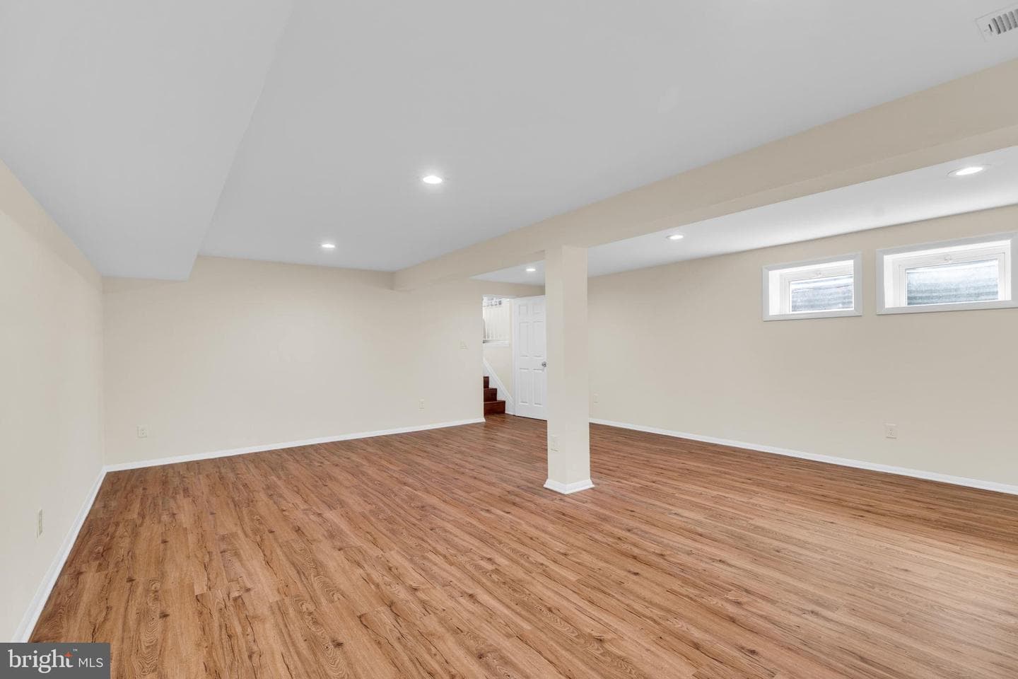 9204 Ashmeade Drive photo 34