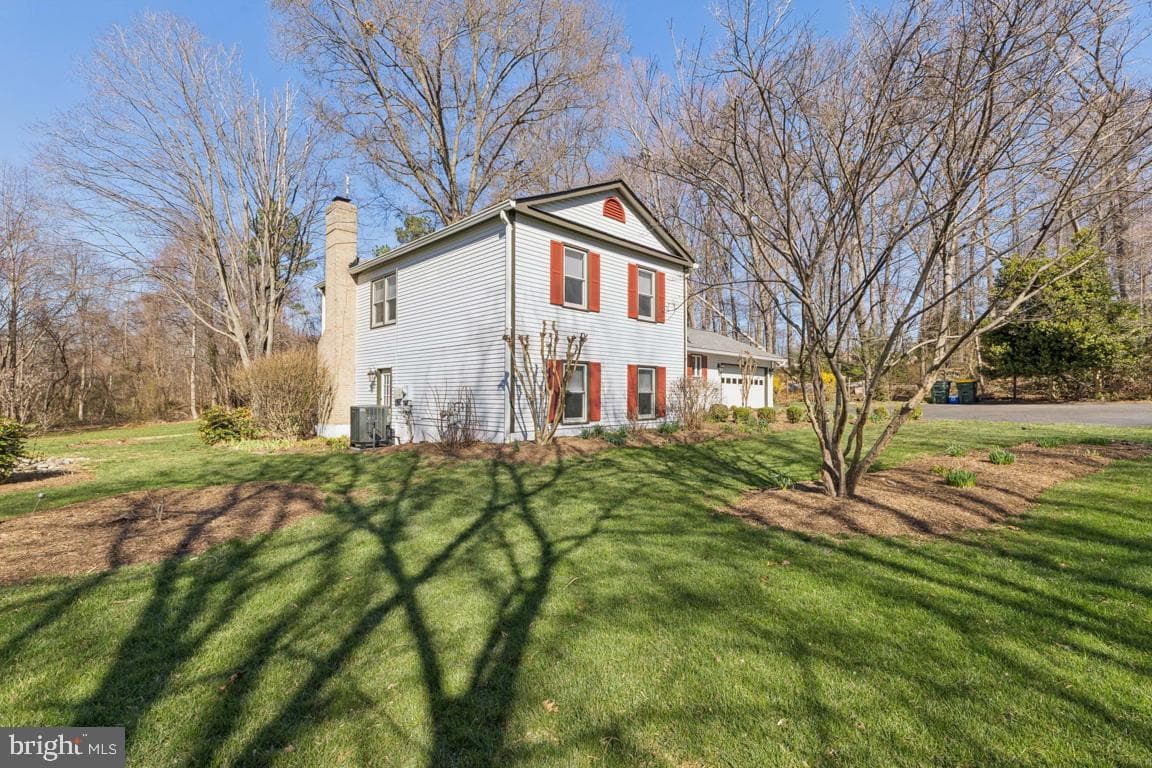 2926 Fort Lee Street photo 2