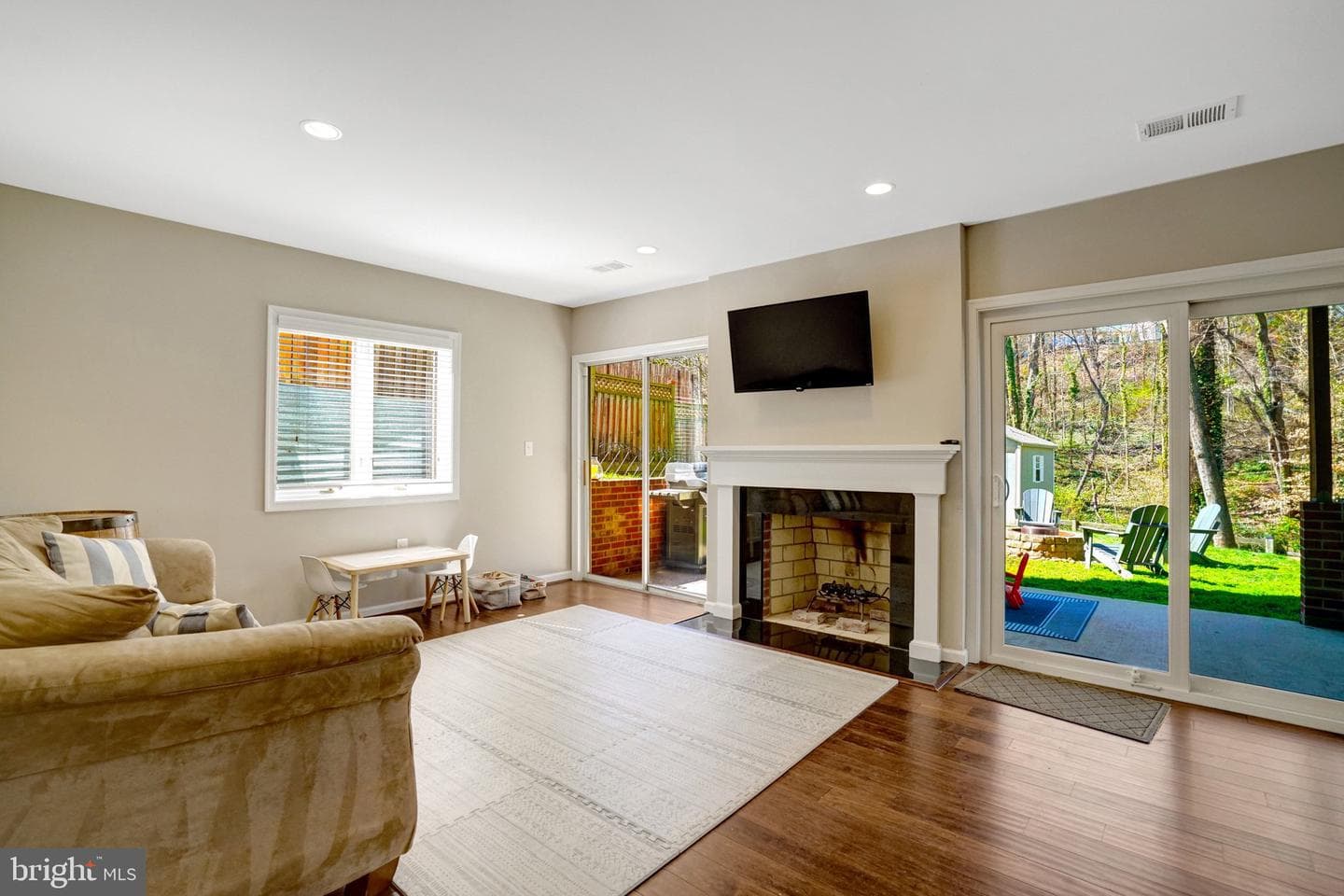 2008 Swan Terrace photo 60