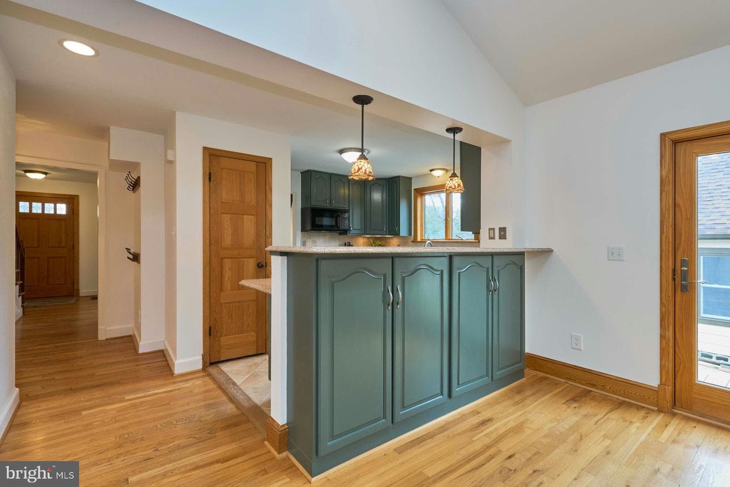 6586 Braddock Road photo 15