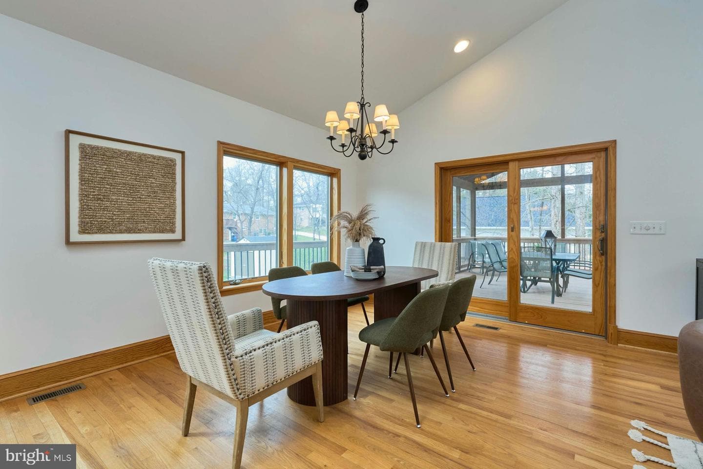 6586 Braddock Road photo 17