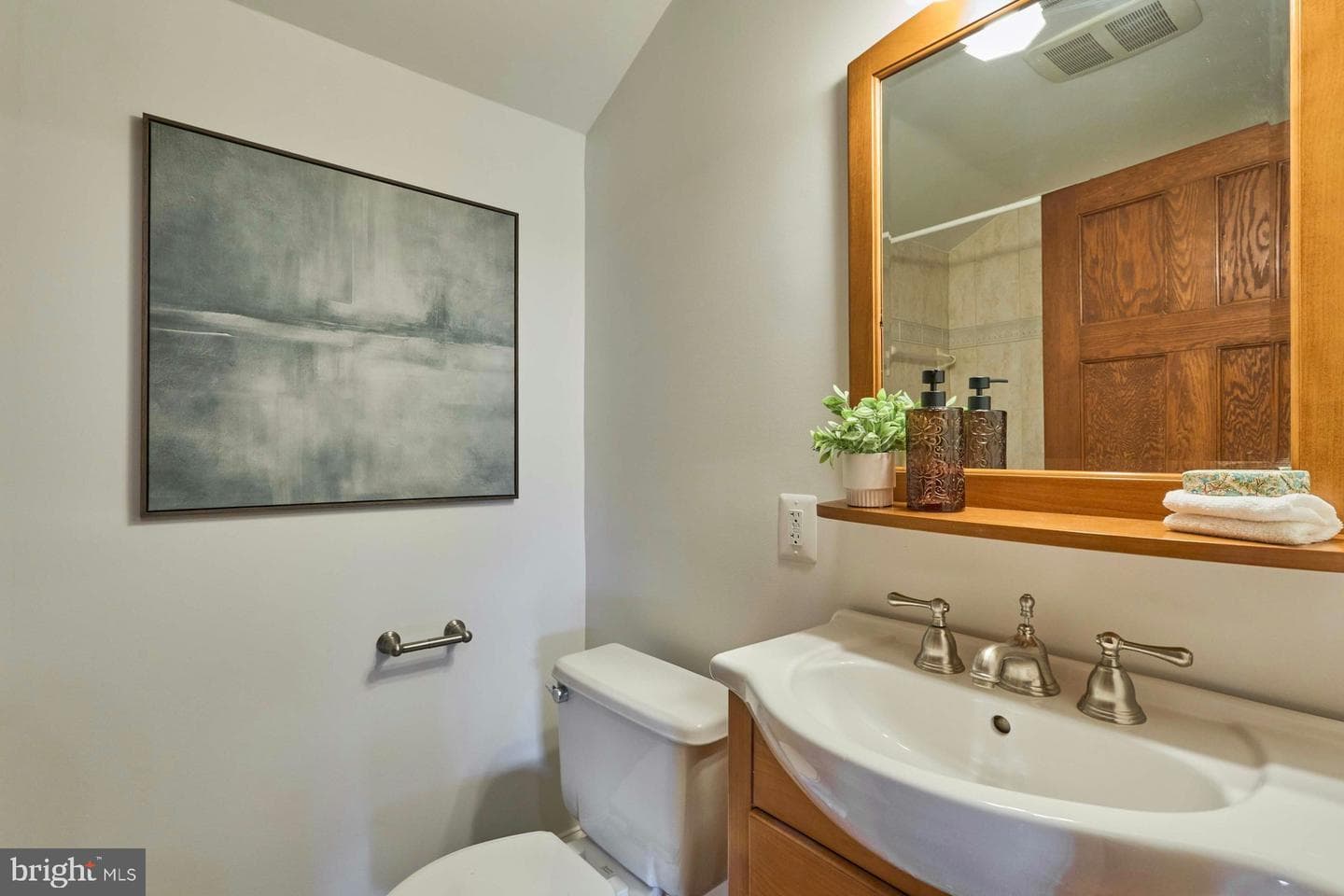 6586 Braddock Road photo 38