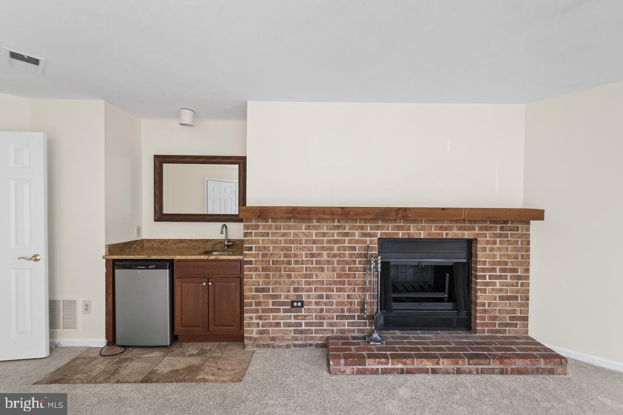 7937 Edinburgh Drive photo 10