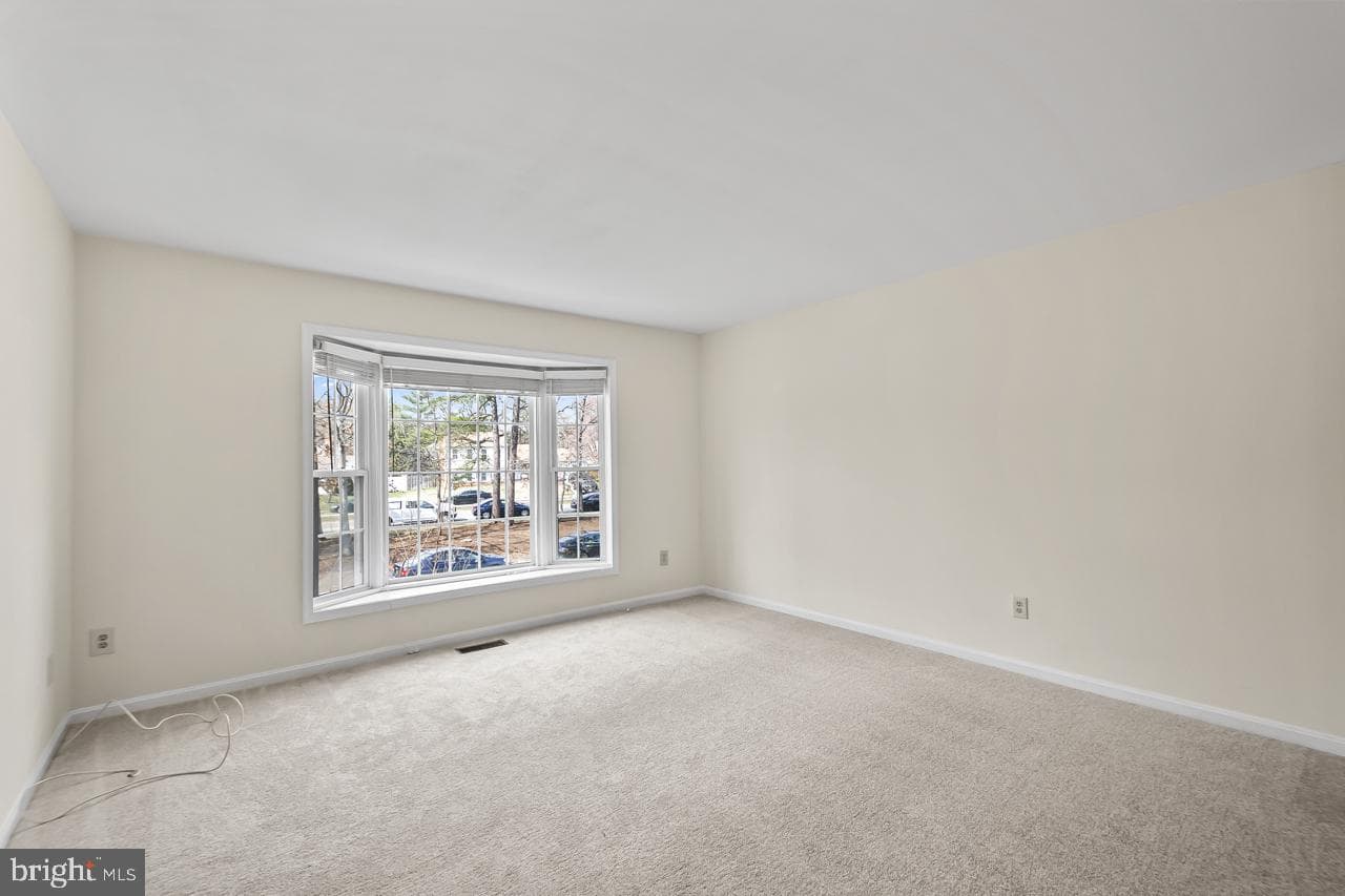 7937 Edinburgh Drive photo 12