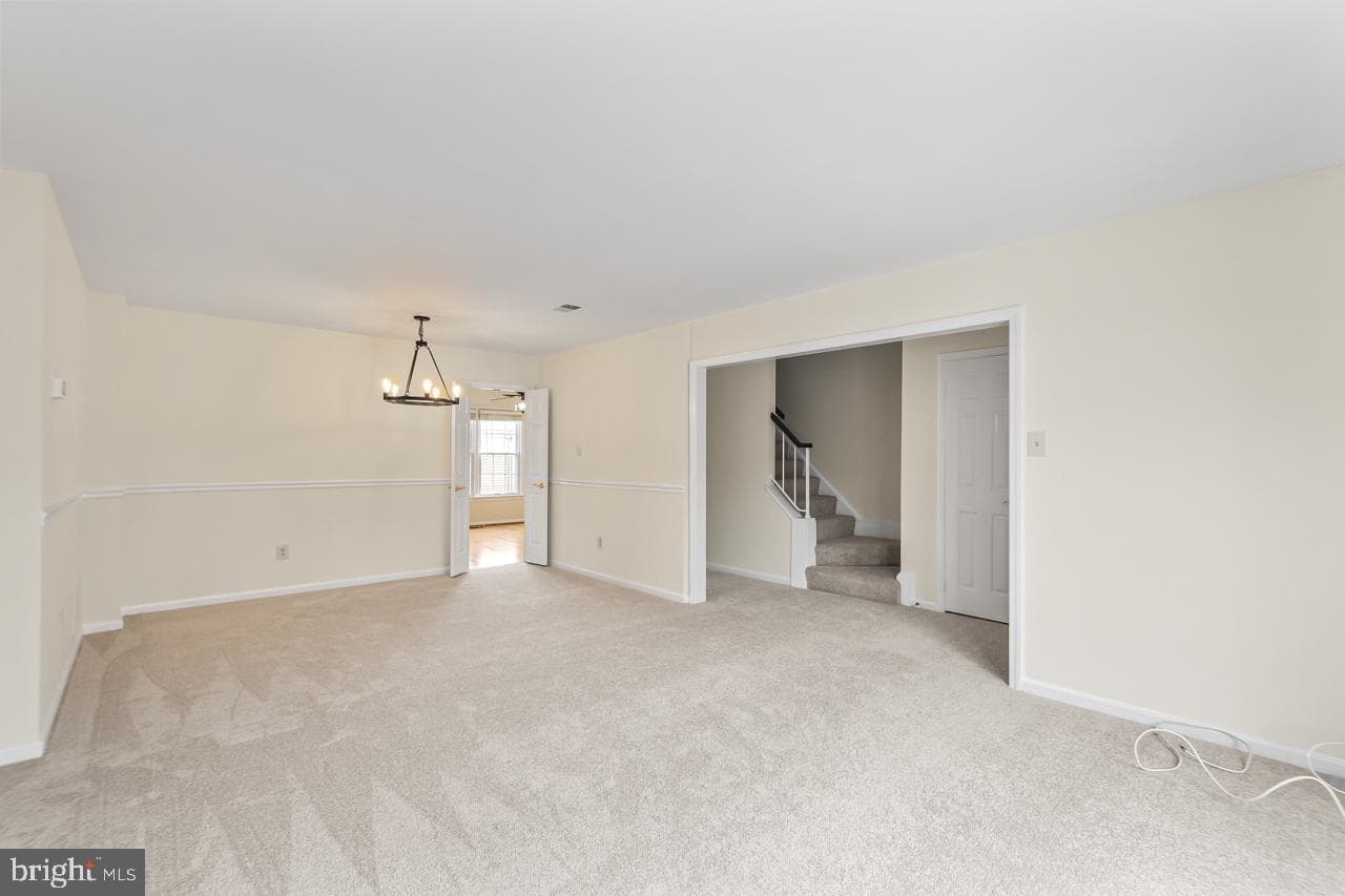 7937 Edinburgh Drive photo 15