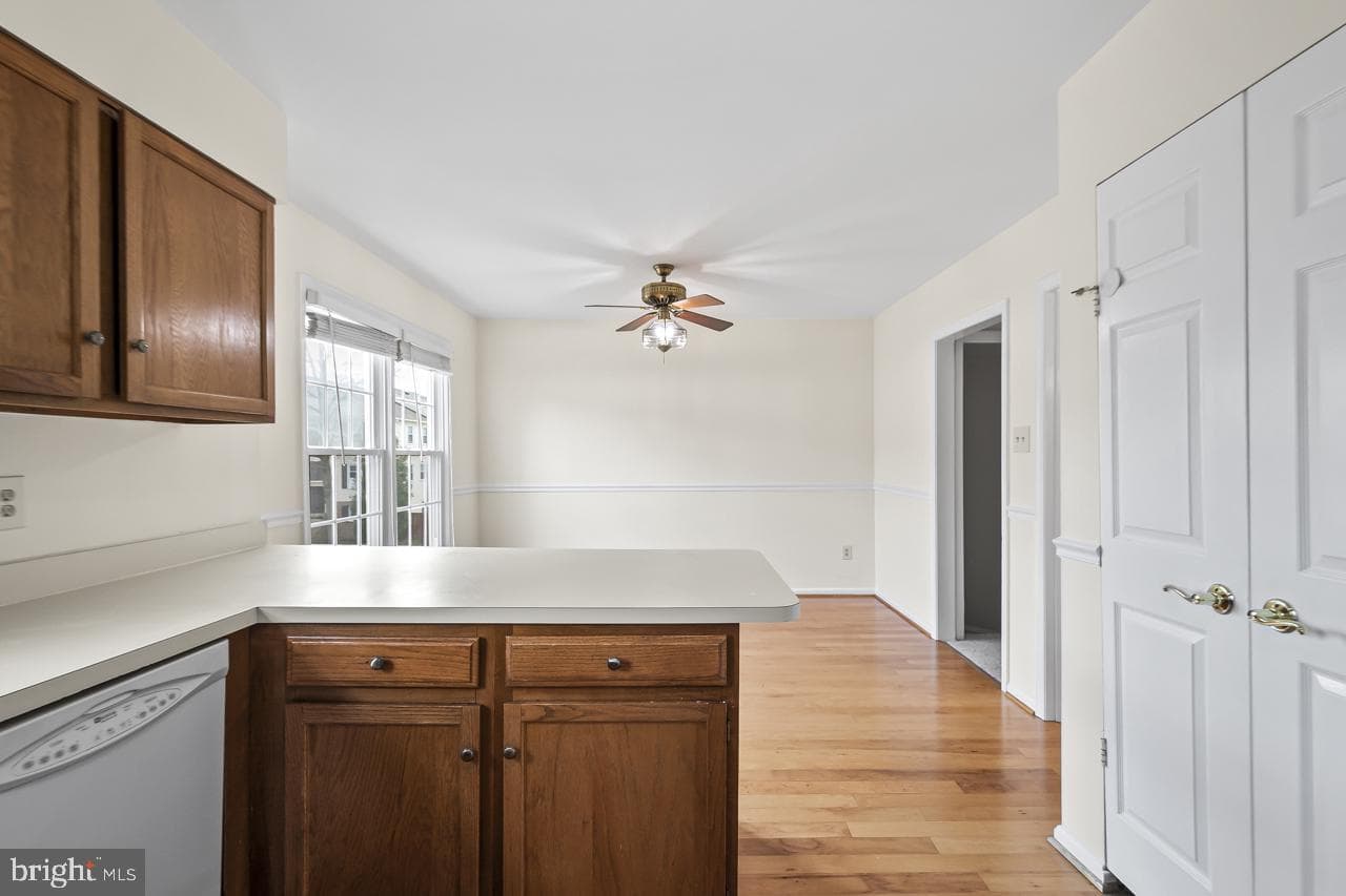 7937 Edinburgh Drive photo 23