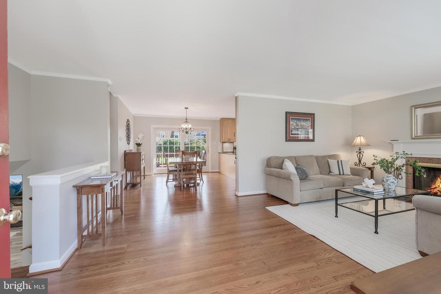 8511 Stable Drive photo 3