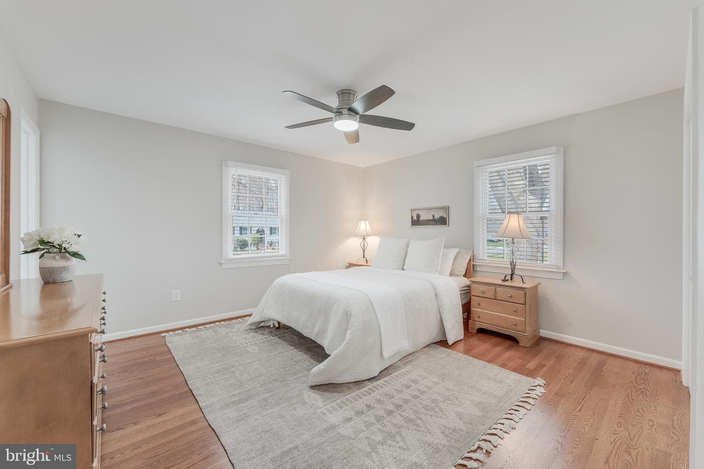 8511 Stable Drive photo 34