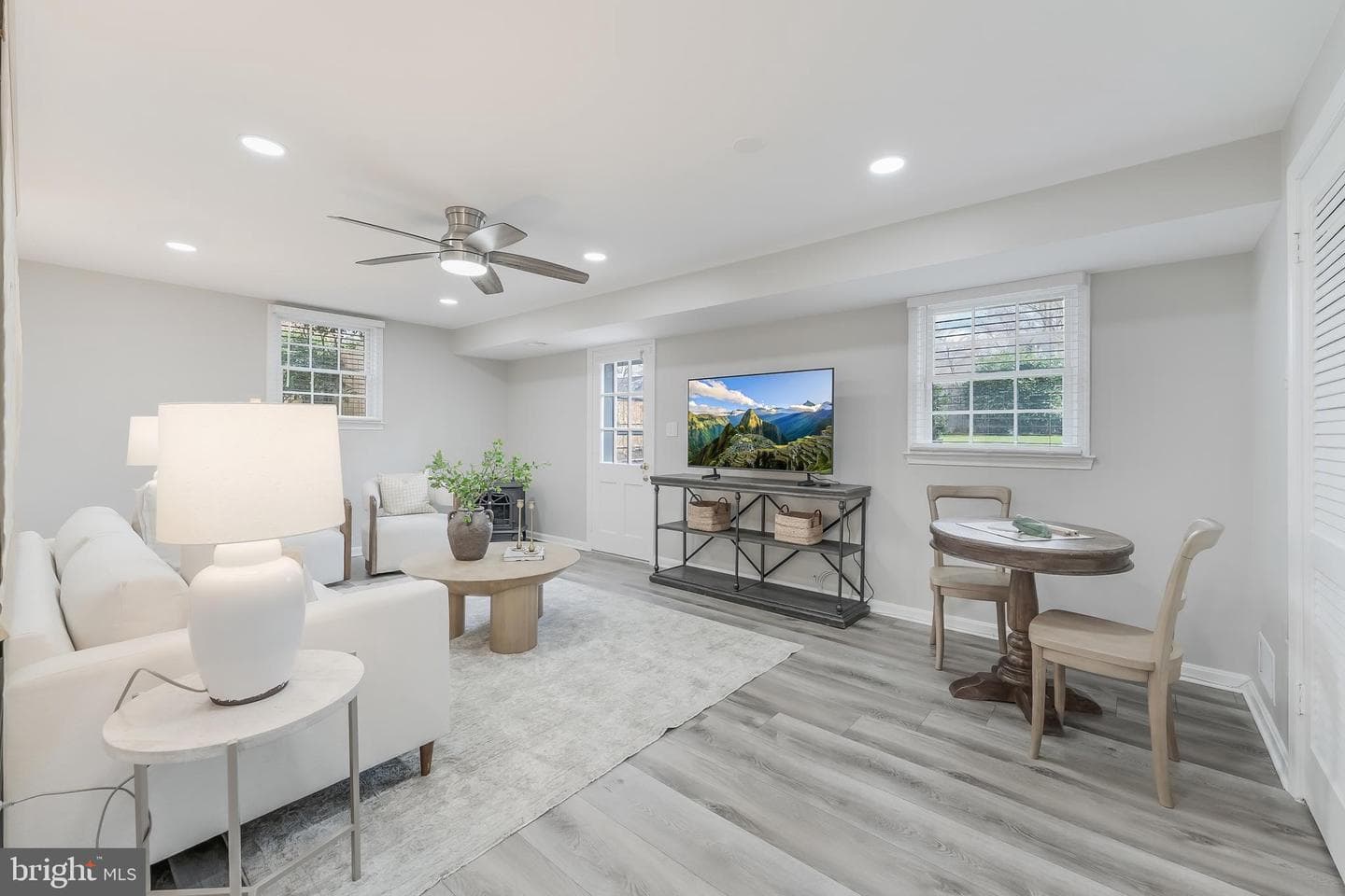 8511 Stable Drive photo 43