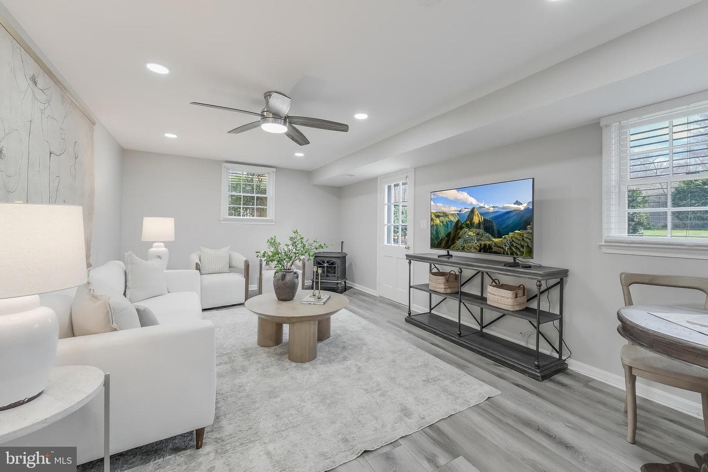 8511 Stable Drive photo 44