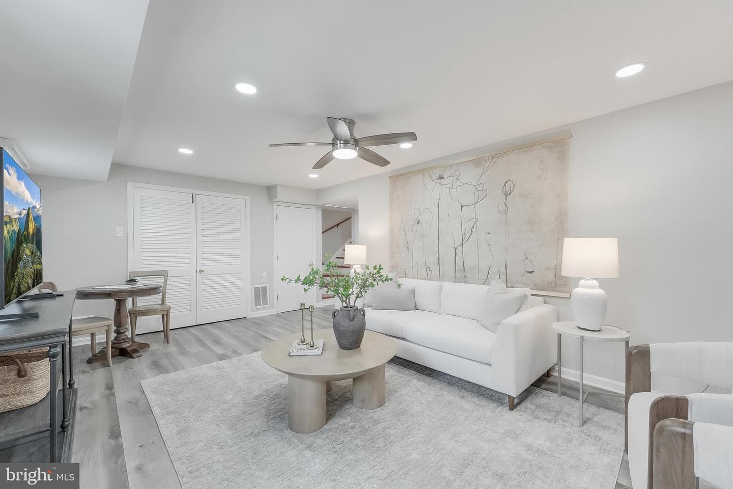 8511 Stable Drive photo 46