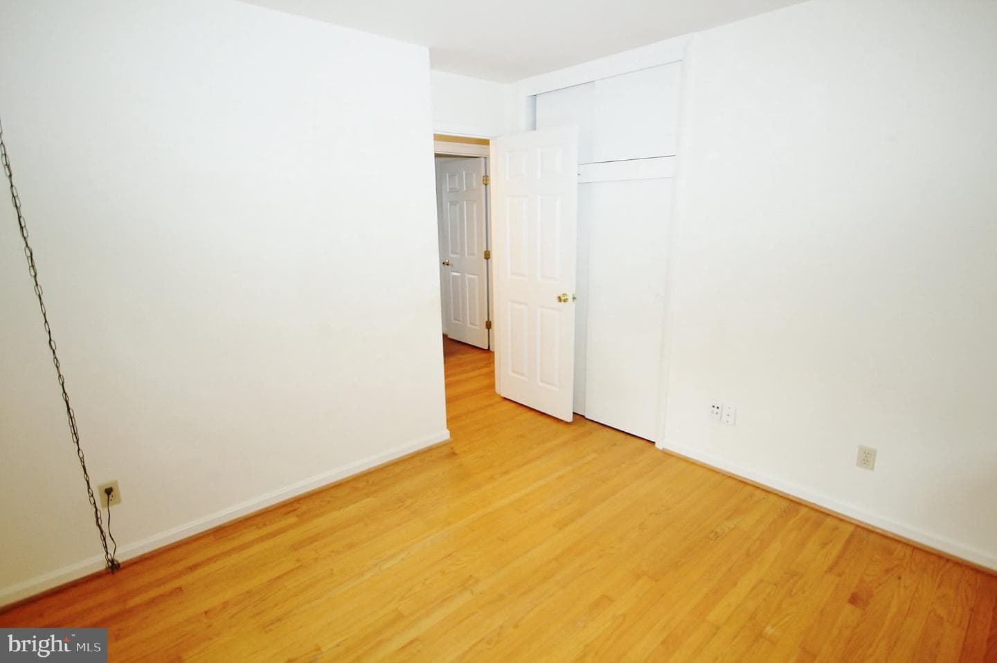 5504 Inverchapel Road photo 21