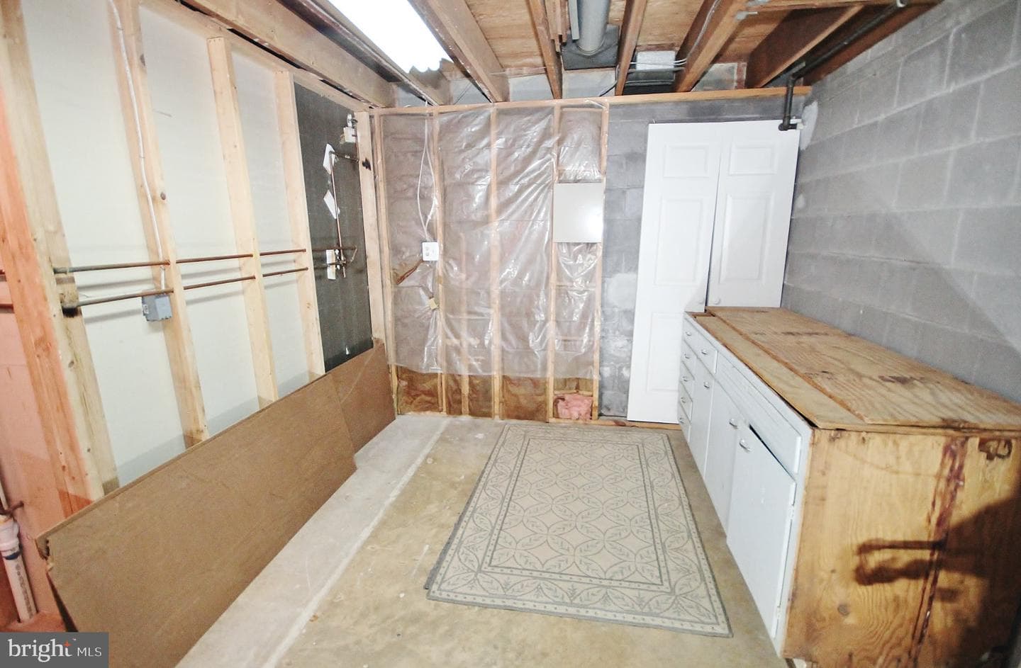 5504 Inverchapel Road photo 34