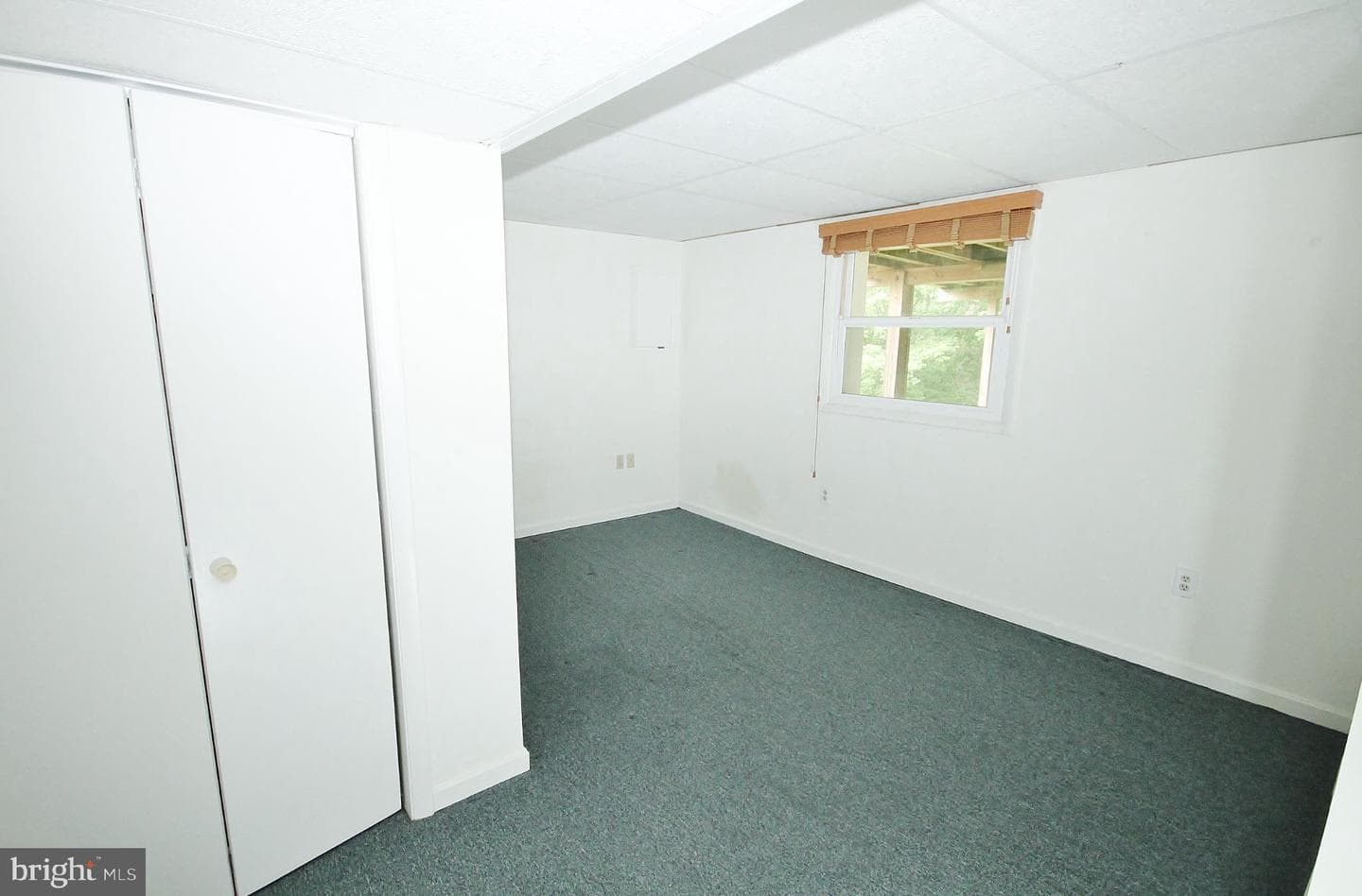 5504 Inverchapel Road photo 38