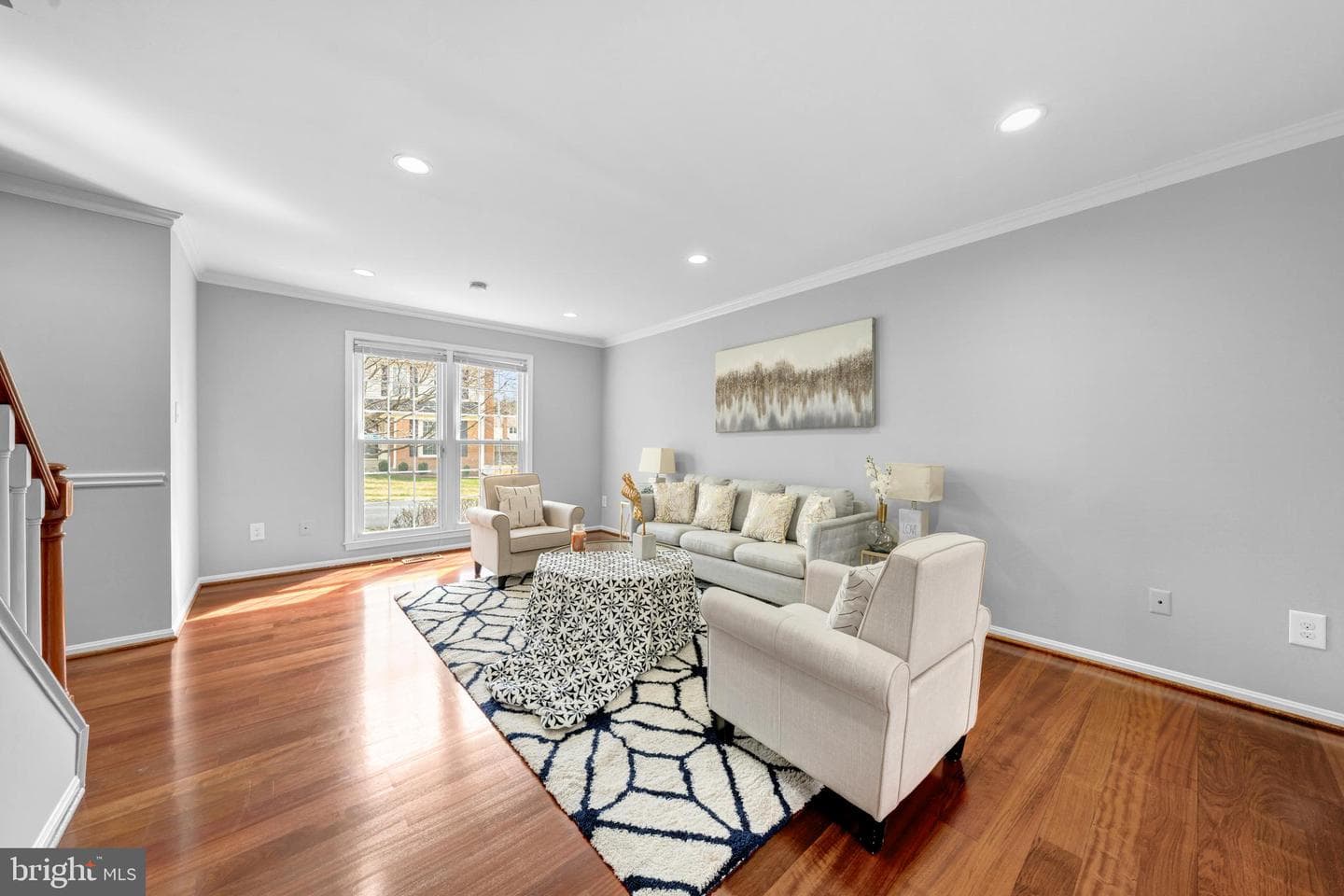 9359 Robnel Place photo 10