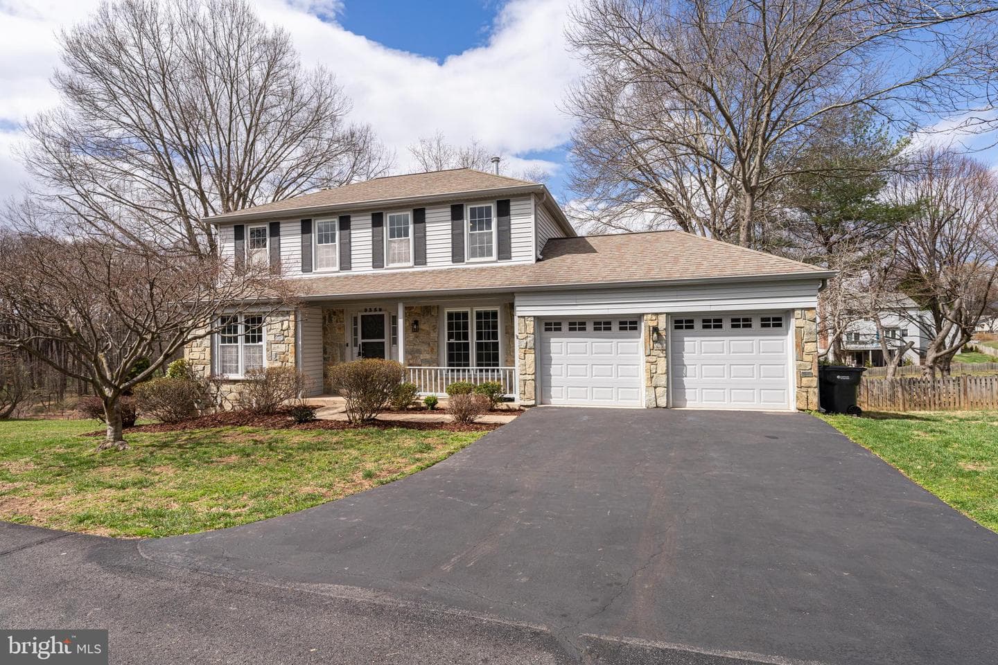 9359 Robnel Place photo 2
