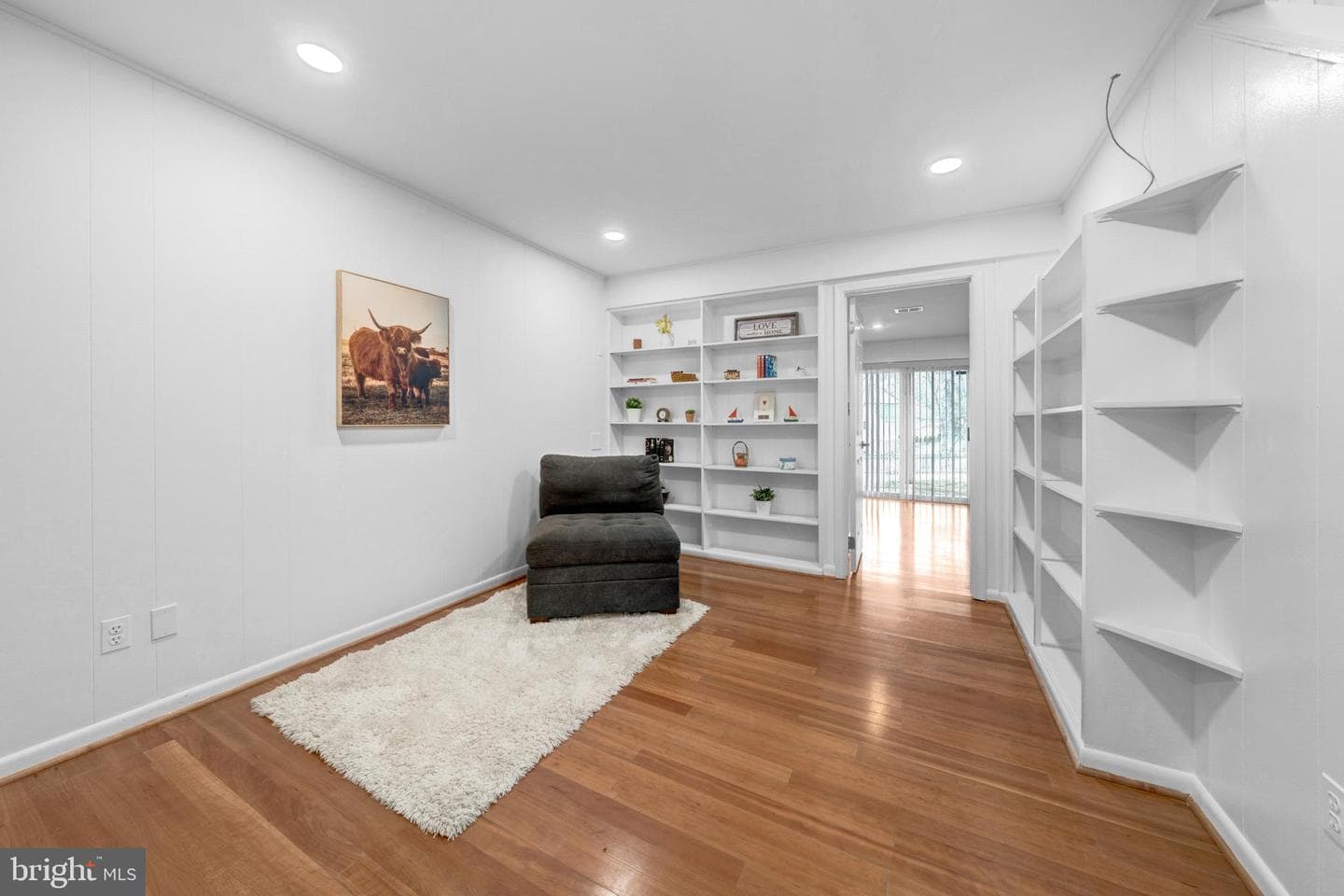 9359 Robnel Place photo 30