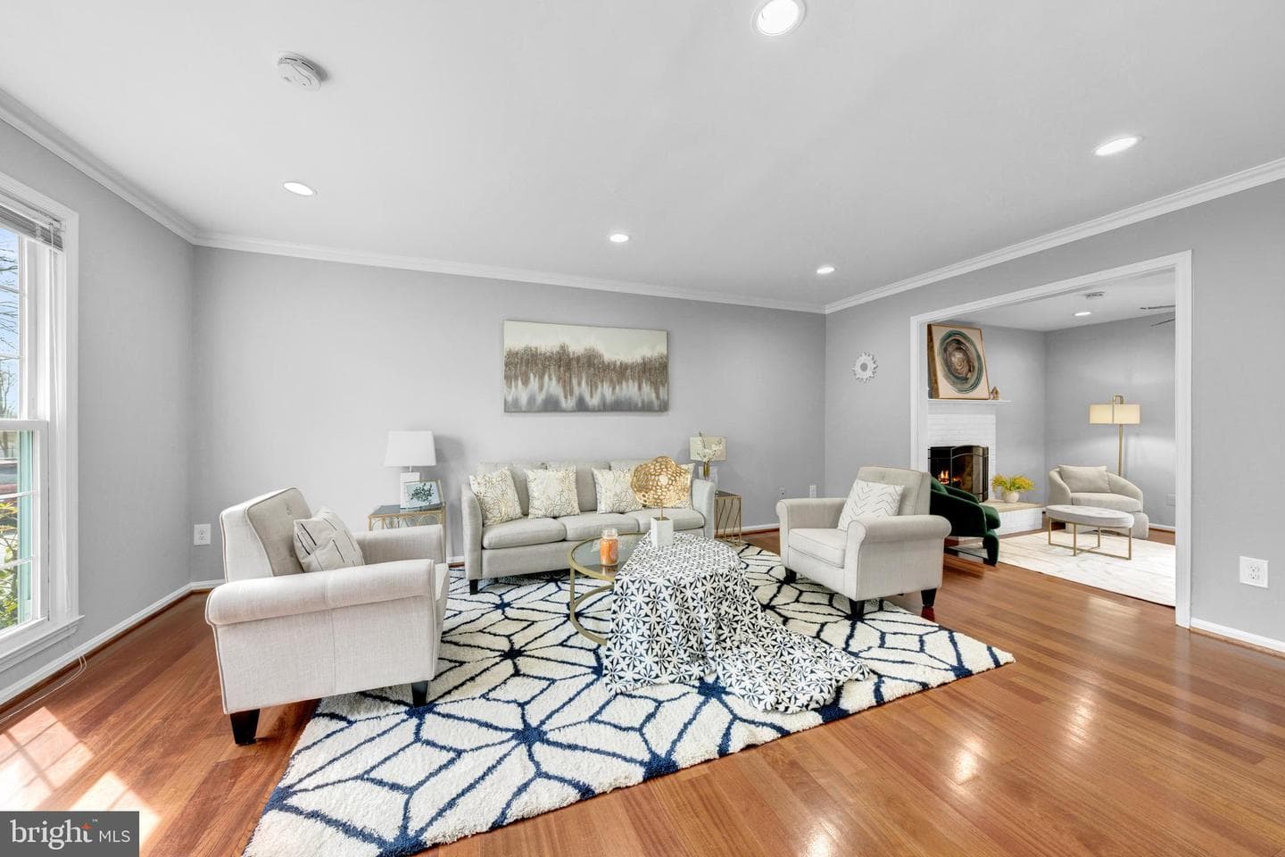 9359 Robnel Place photo 9