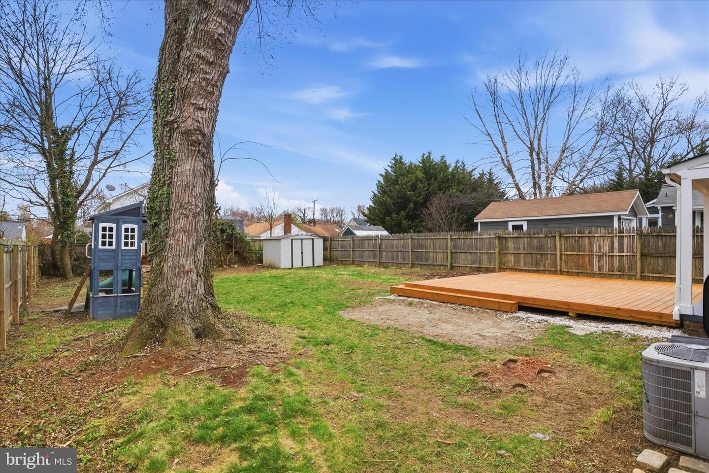 3215 Memorial Street photo 18