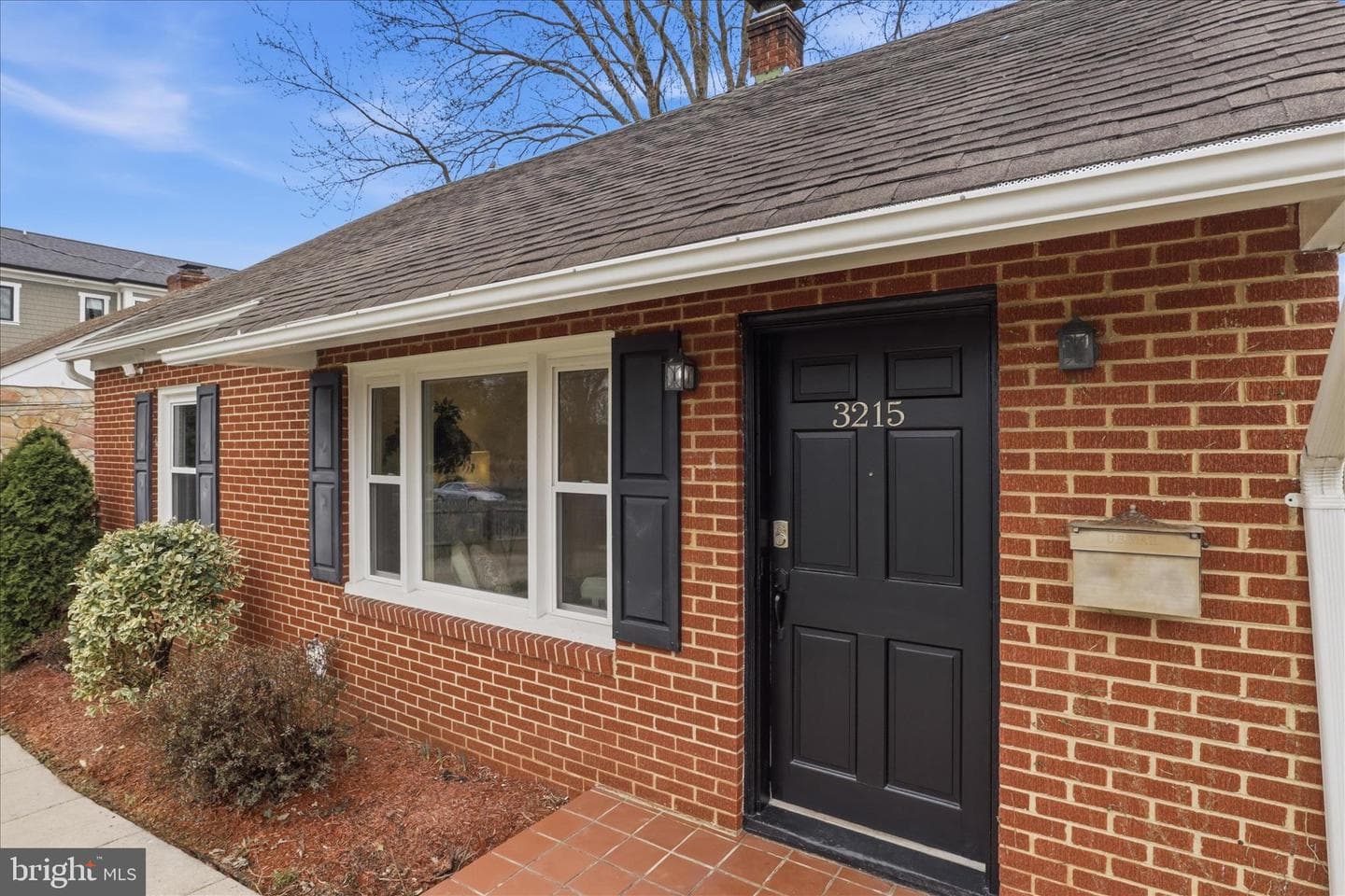 3215 Memorial Street photo 3