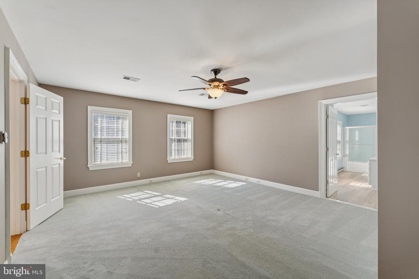 7700 Leeds Manor Court photo 22
