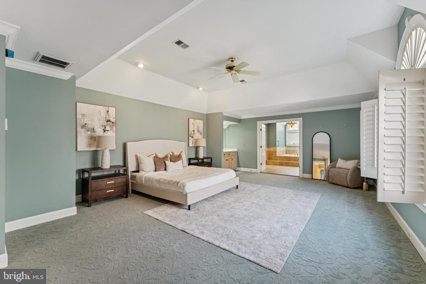 7700 Leeds Manor Court photo 26