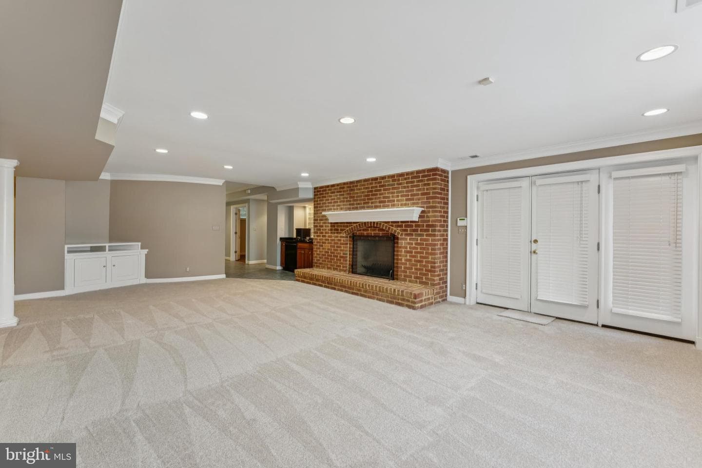 7700 Leeds Manor Court photo 34