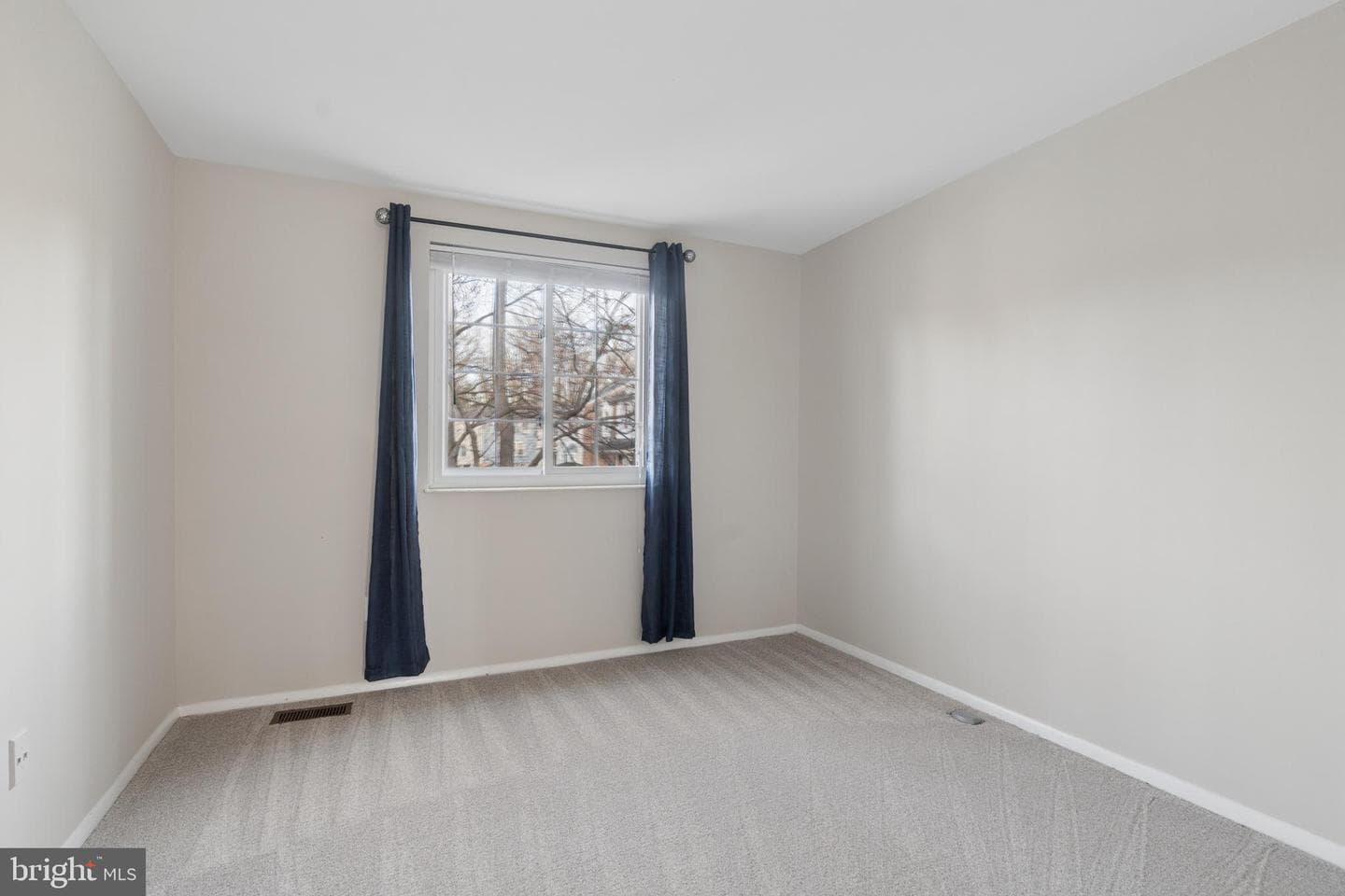 8213 Claremont Woods Drive photo 23