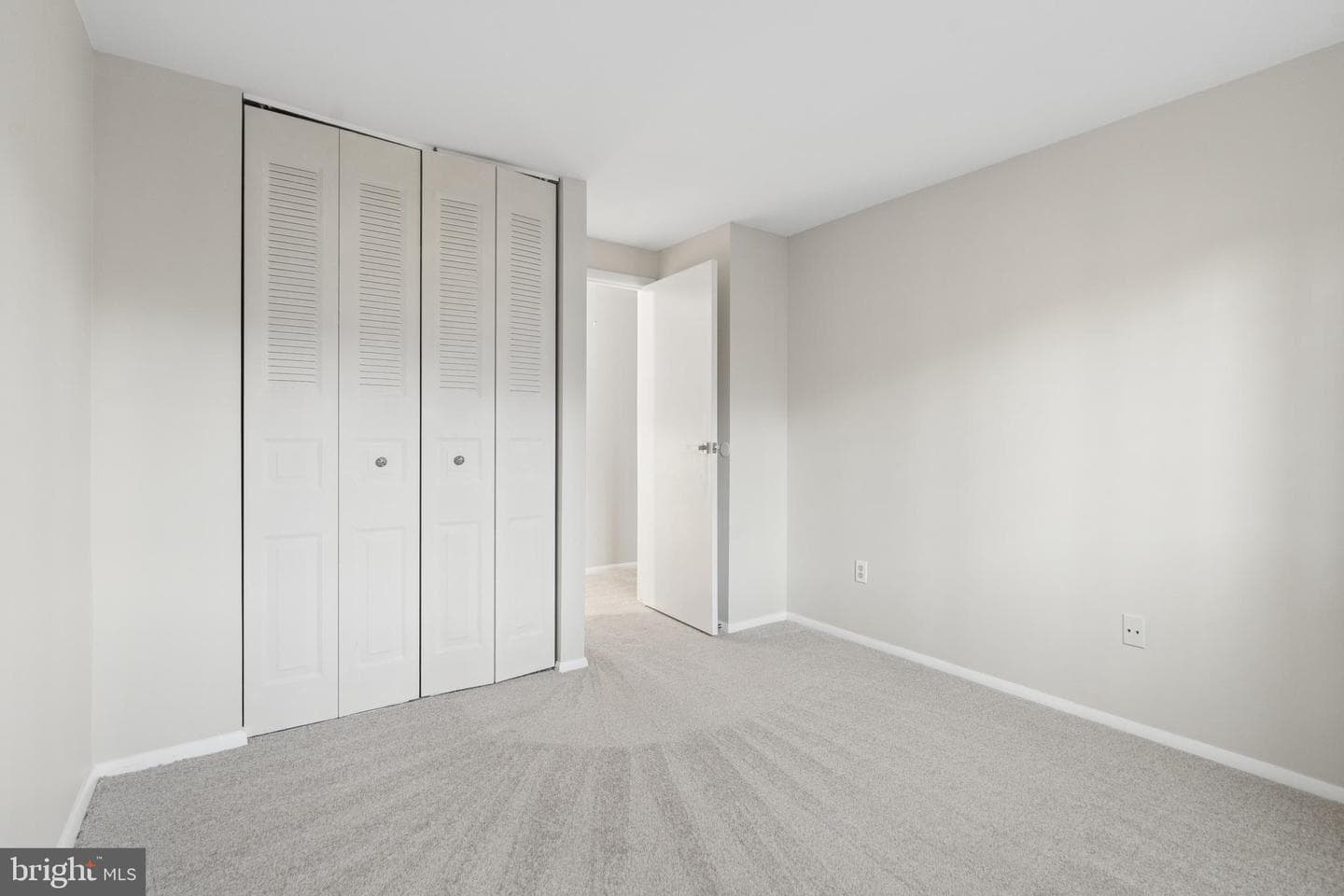8213 Claremont Woods Drive photo 24