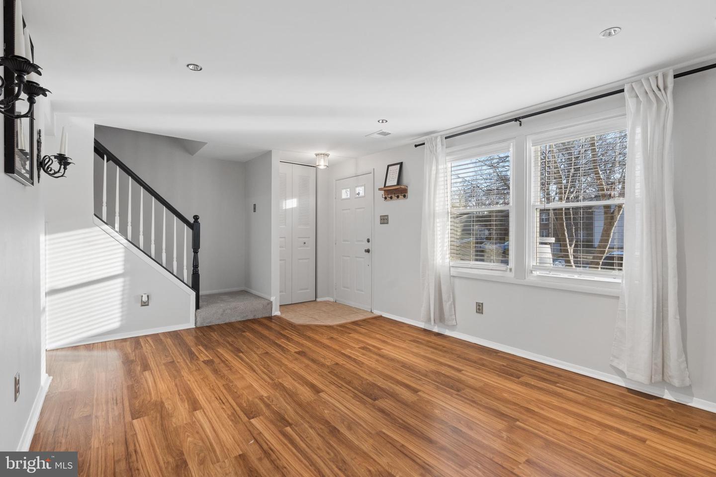 8213 Claremont Woods Drive photo 5