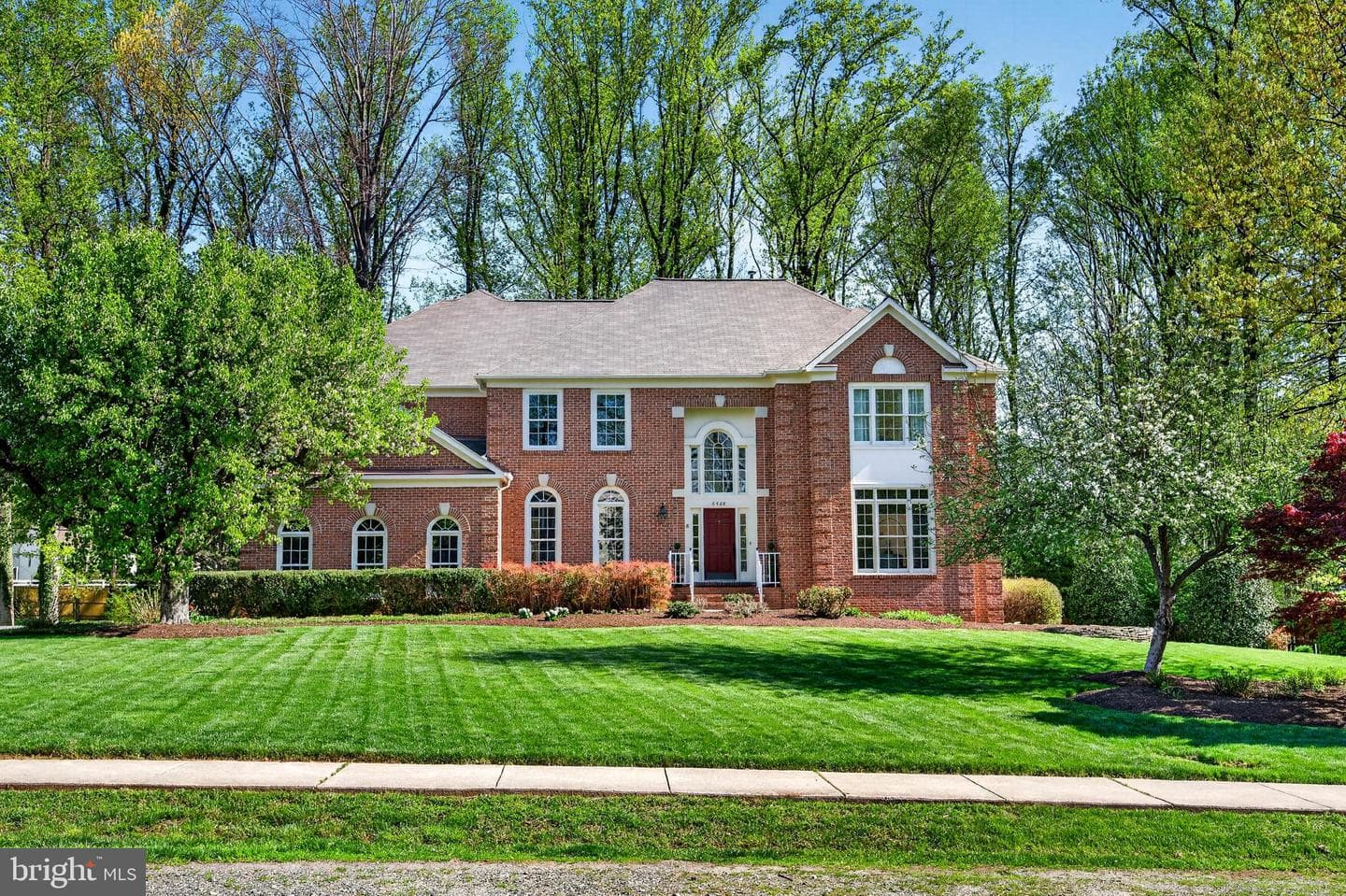 6488 Lake Meadow Drive photo 2