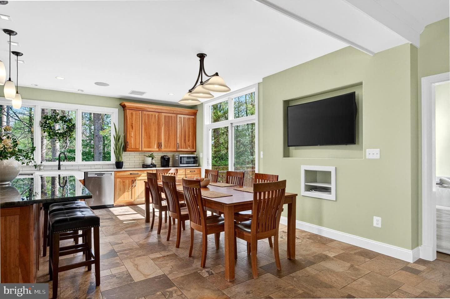 6488 Lake Meadow Drive photo 22