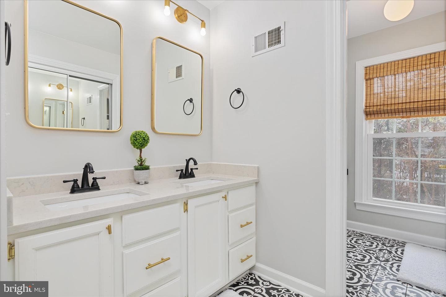 15567 Eagle Tavern Lane photo 40