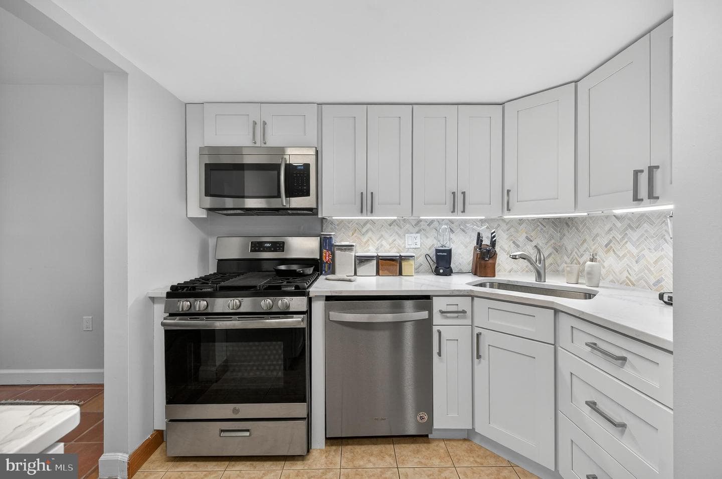 1536 Northgate Square #21 photo 8
