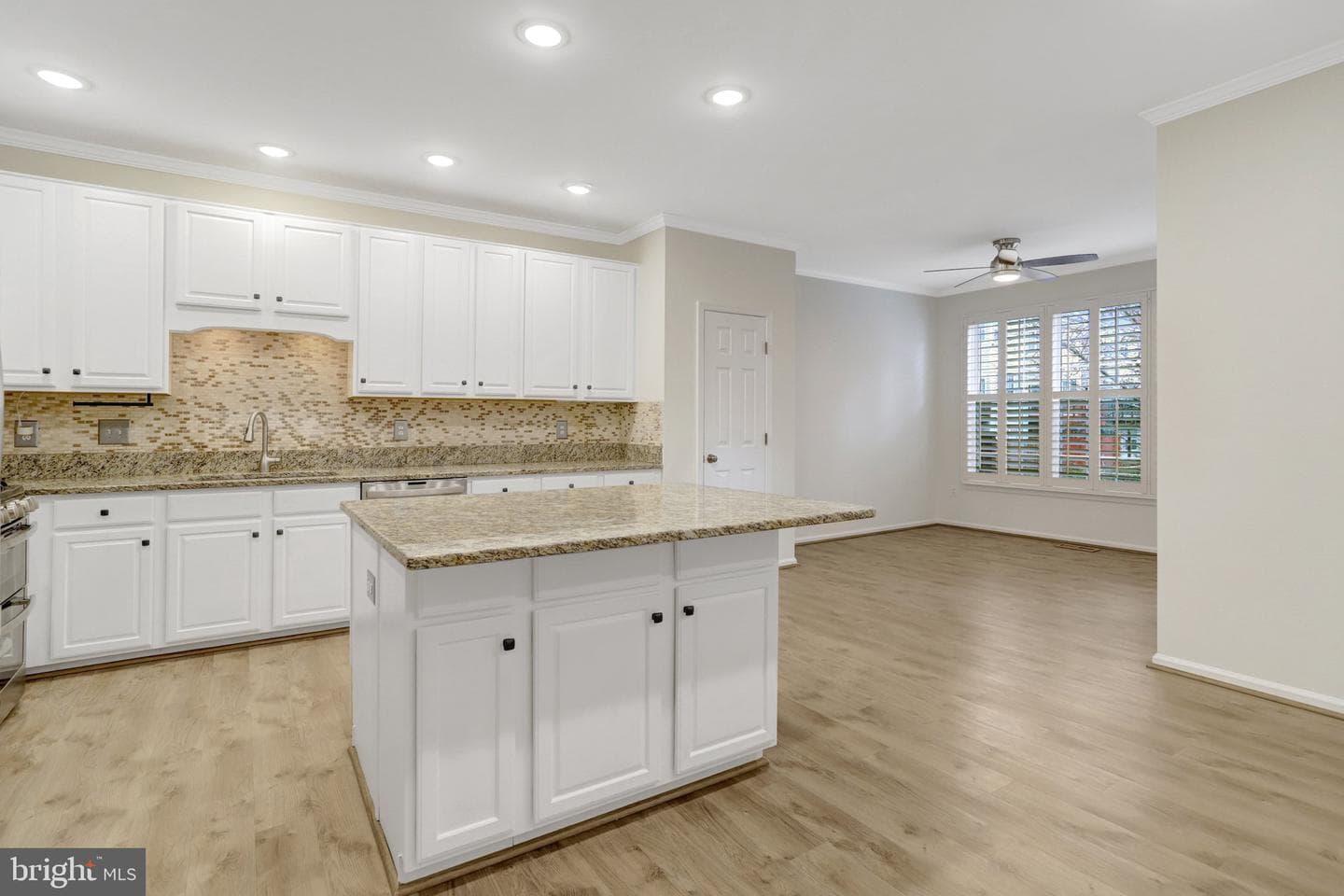 5282 Sandyford Street photo 13