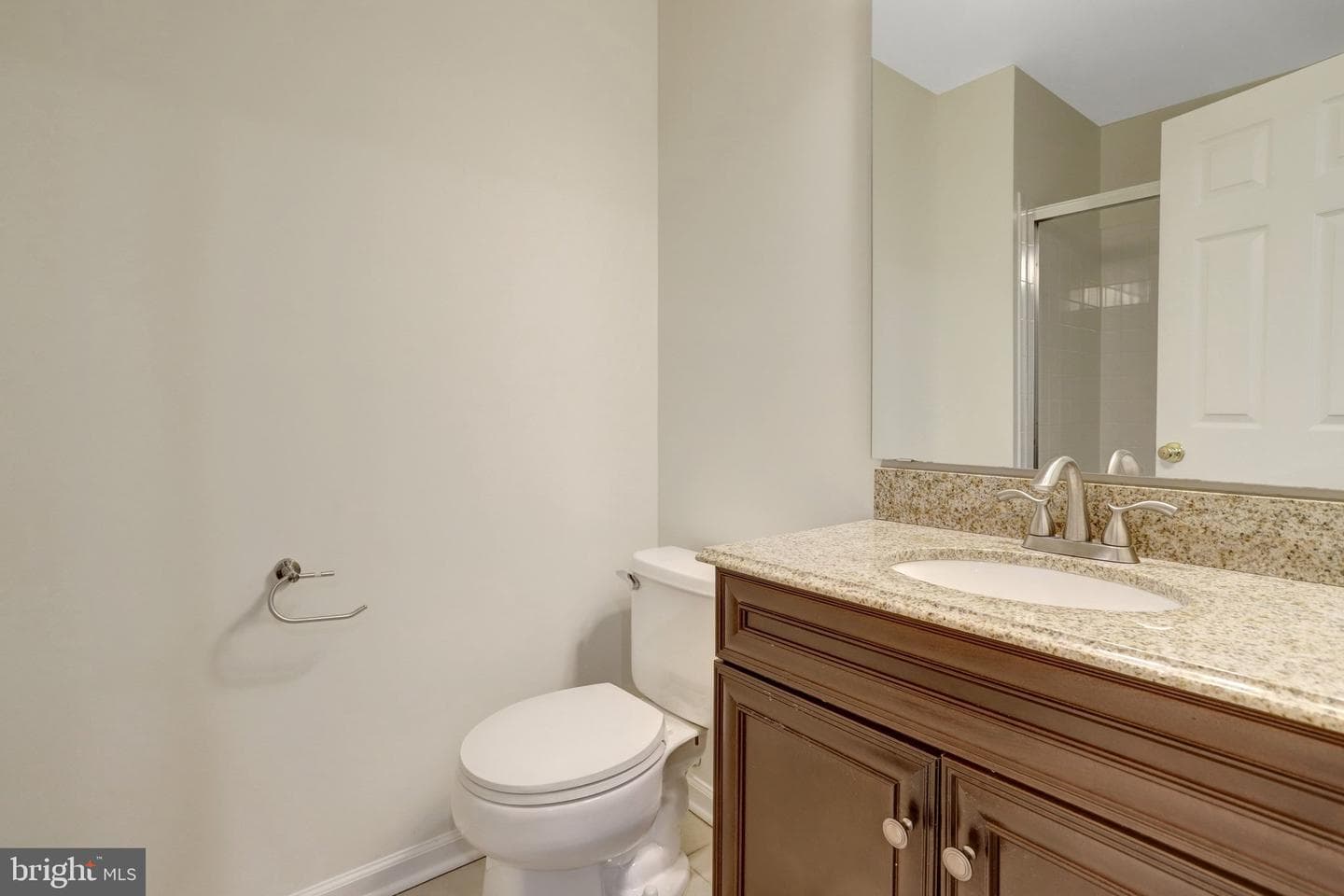 5282 Sandyford Street photo 24