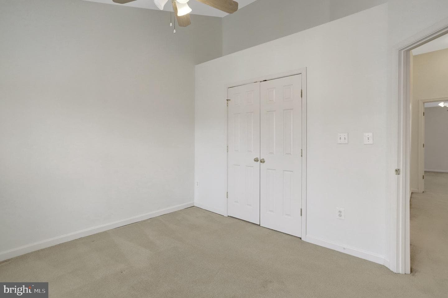 5282 Sandyford Street photo 29