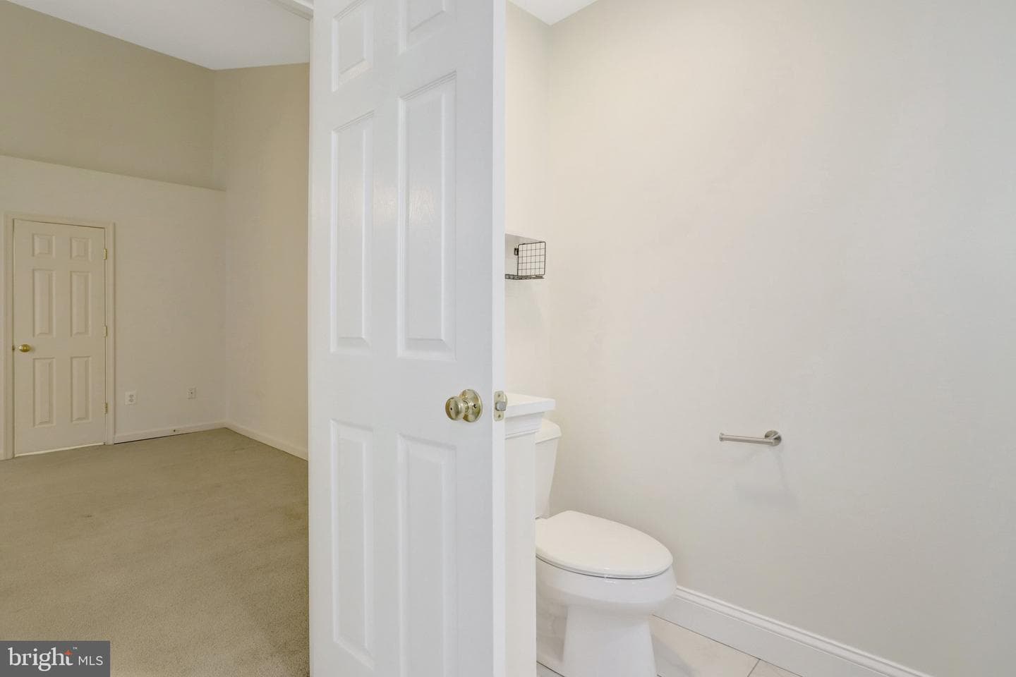 5282 Sandyford Street photo 48