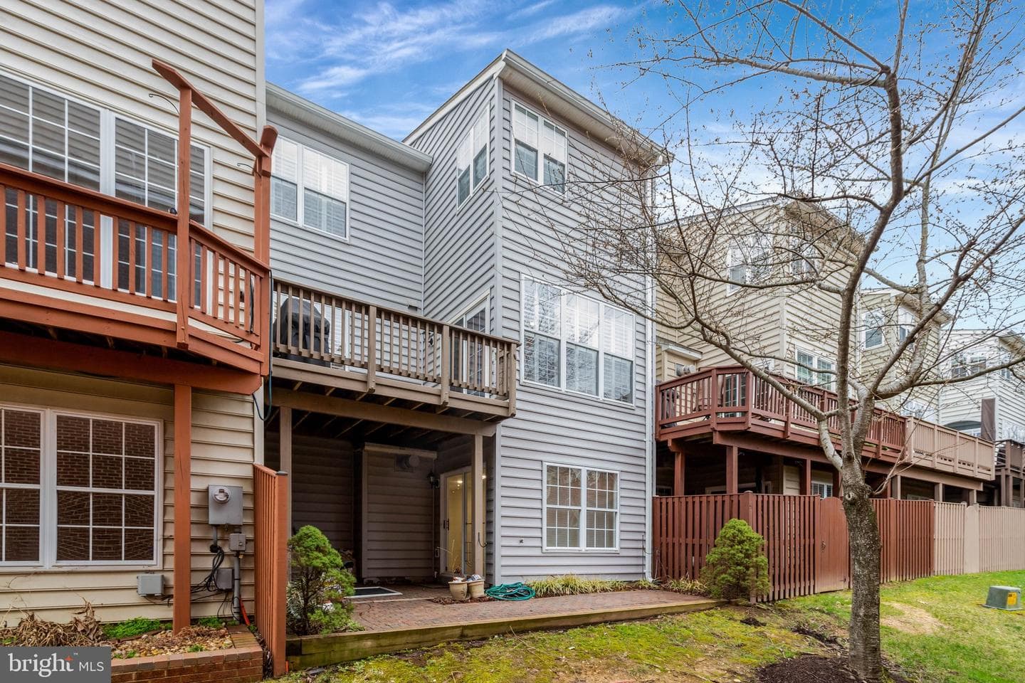 5282 Sandyford Street photo 55