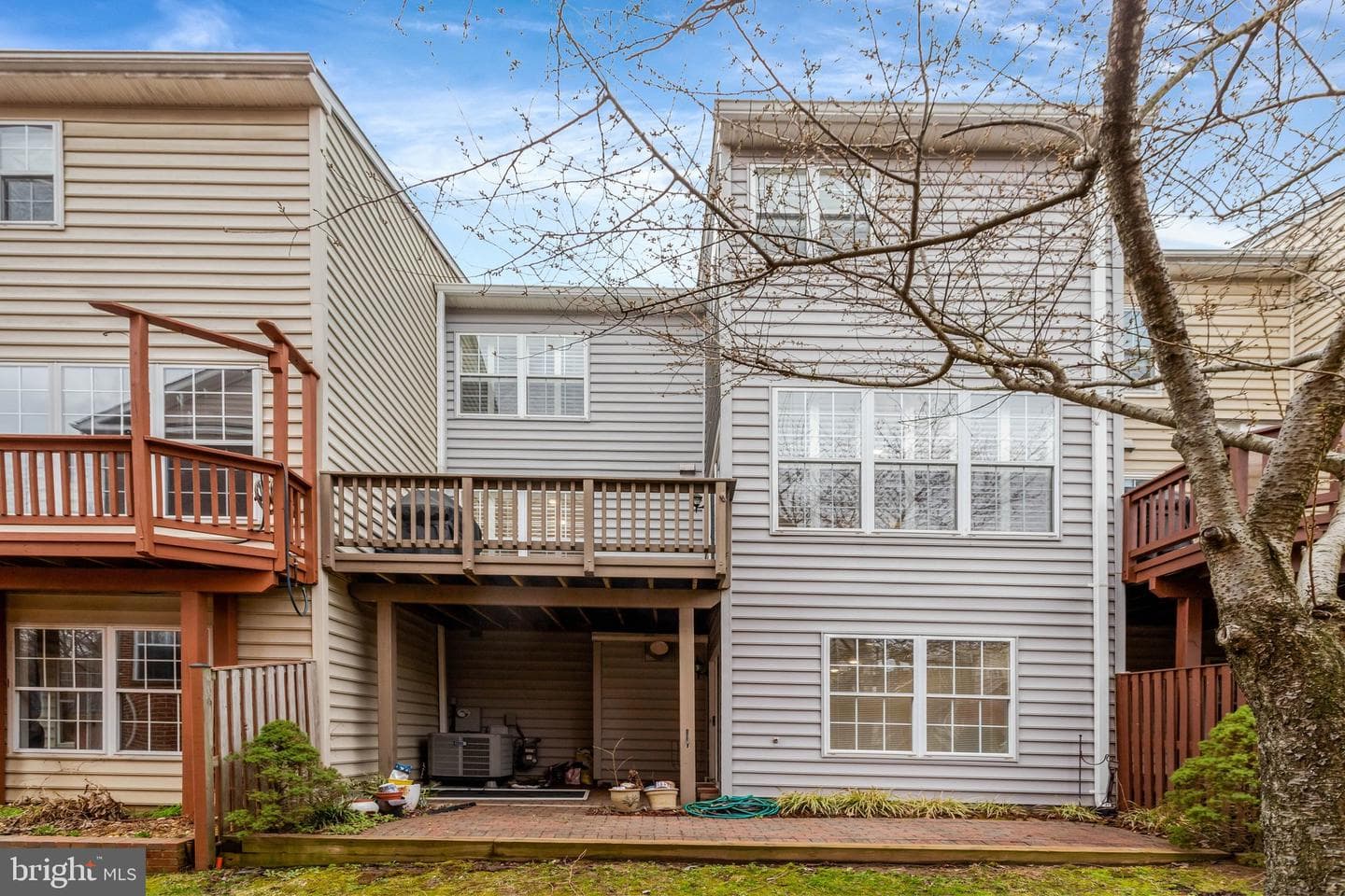 5282 Sandyford Street photo 56