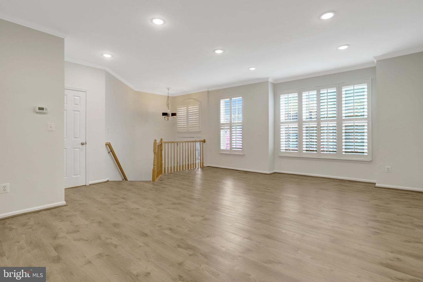 5282 Sandyford Street photo 6