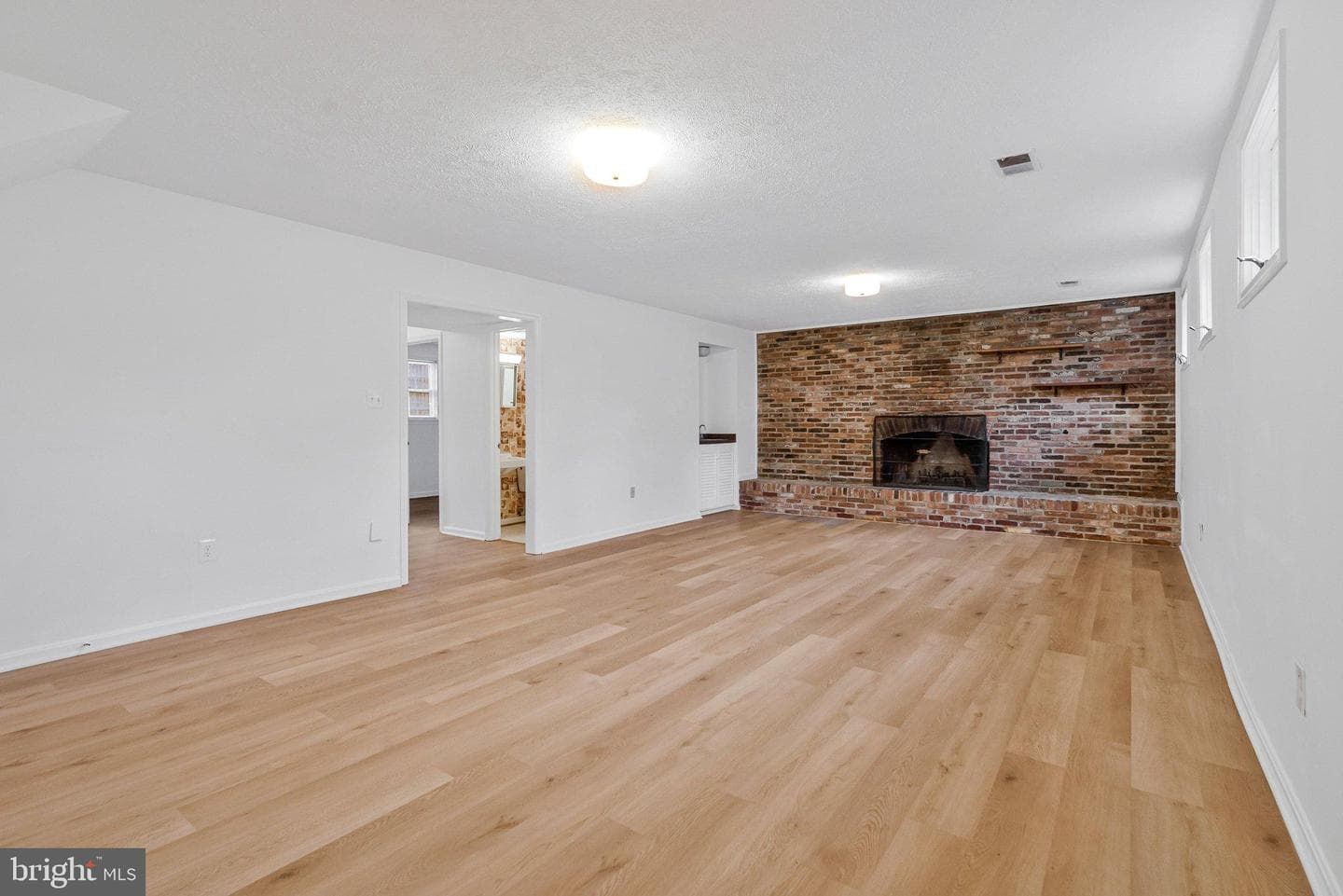 6831 Fairway Drive photo 32