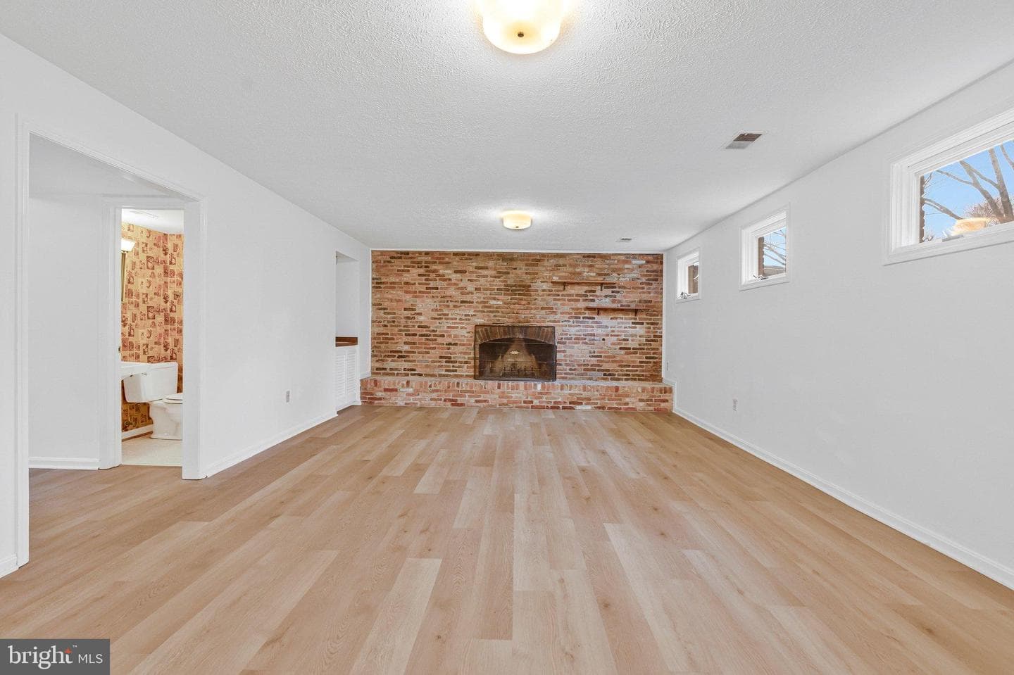 6831 Fairway Drive photo 33