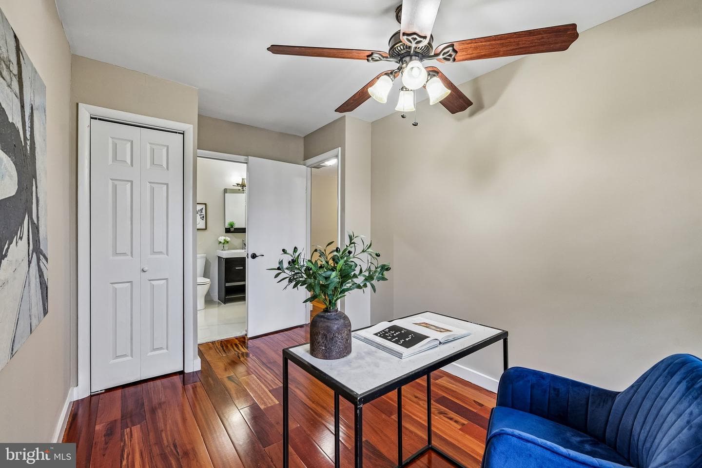 1733 Cy Court photo 23