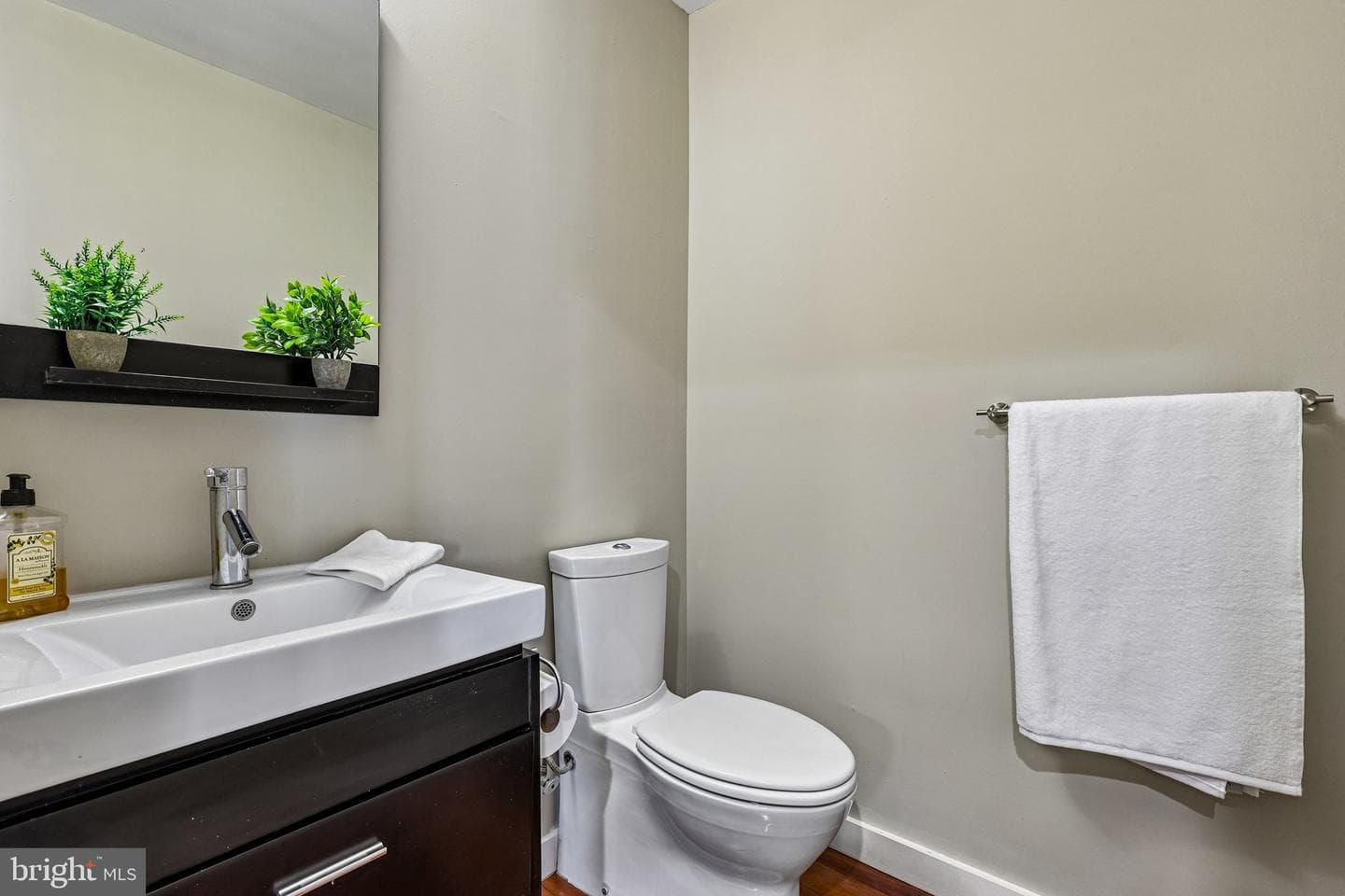 1733 Cy Court photo 7