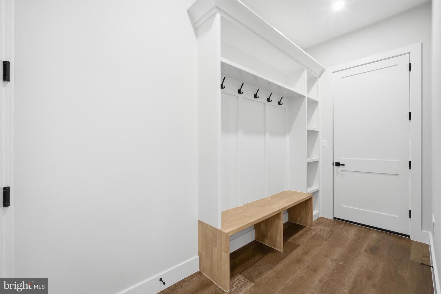 9420 Vernon Drive photo 40