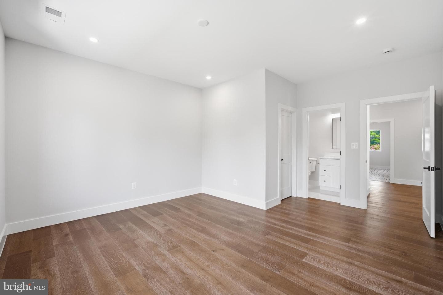 9420 Vernon Drive photo 64