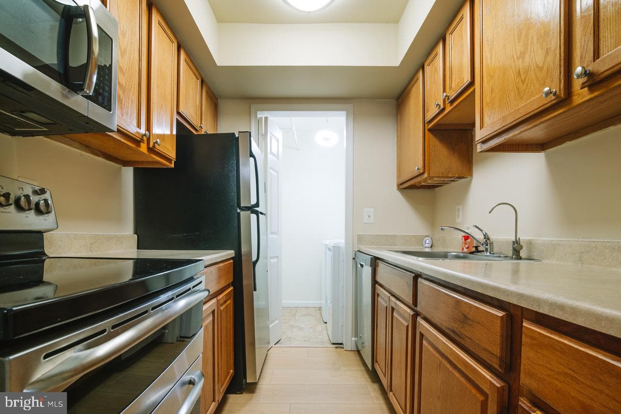 14805 Rydell Road #b2 photo 8