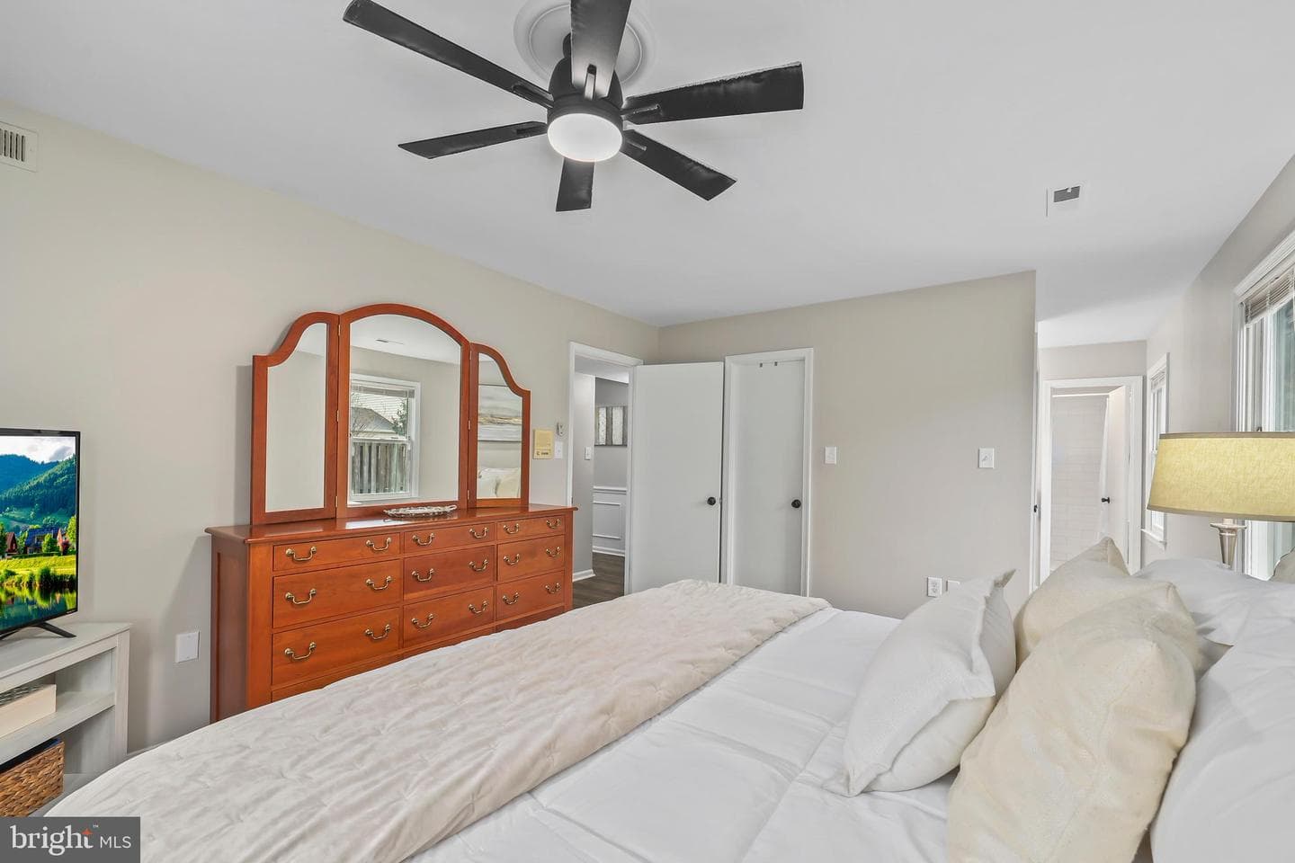 6922 Lodestone Court photo 13