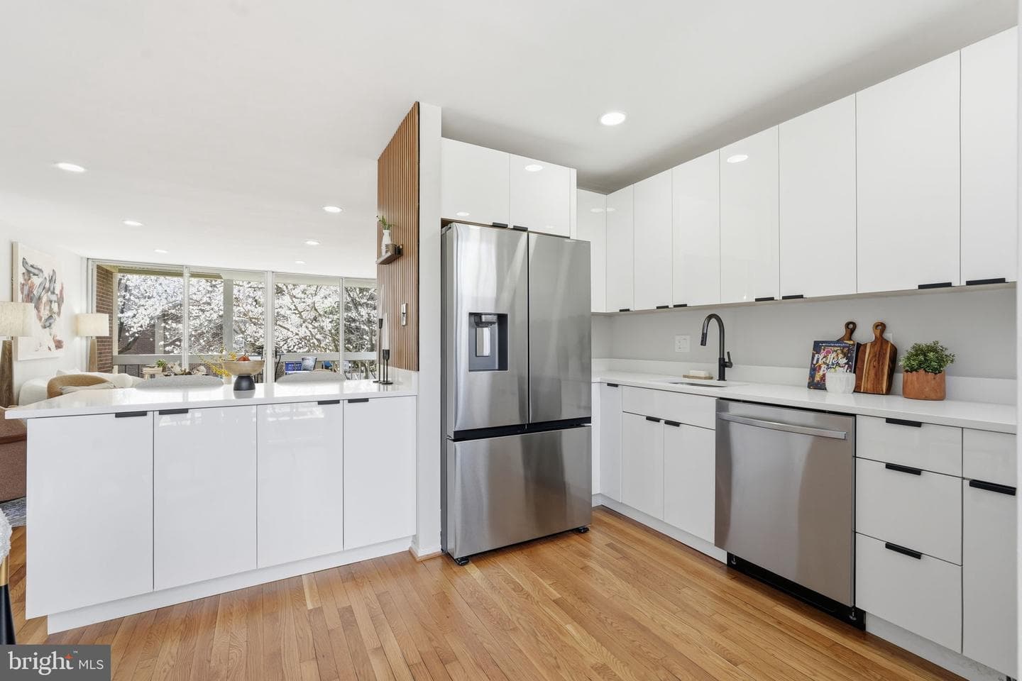 11526 Maple Ridge Road photo 4